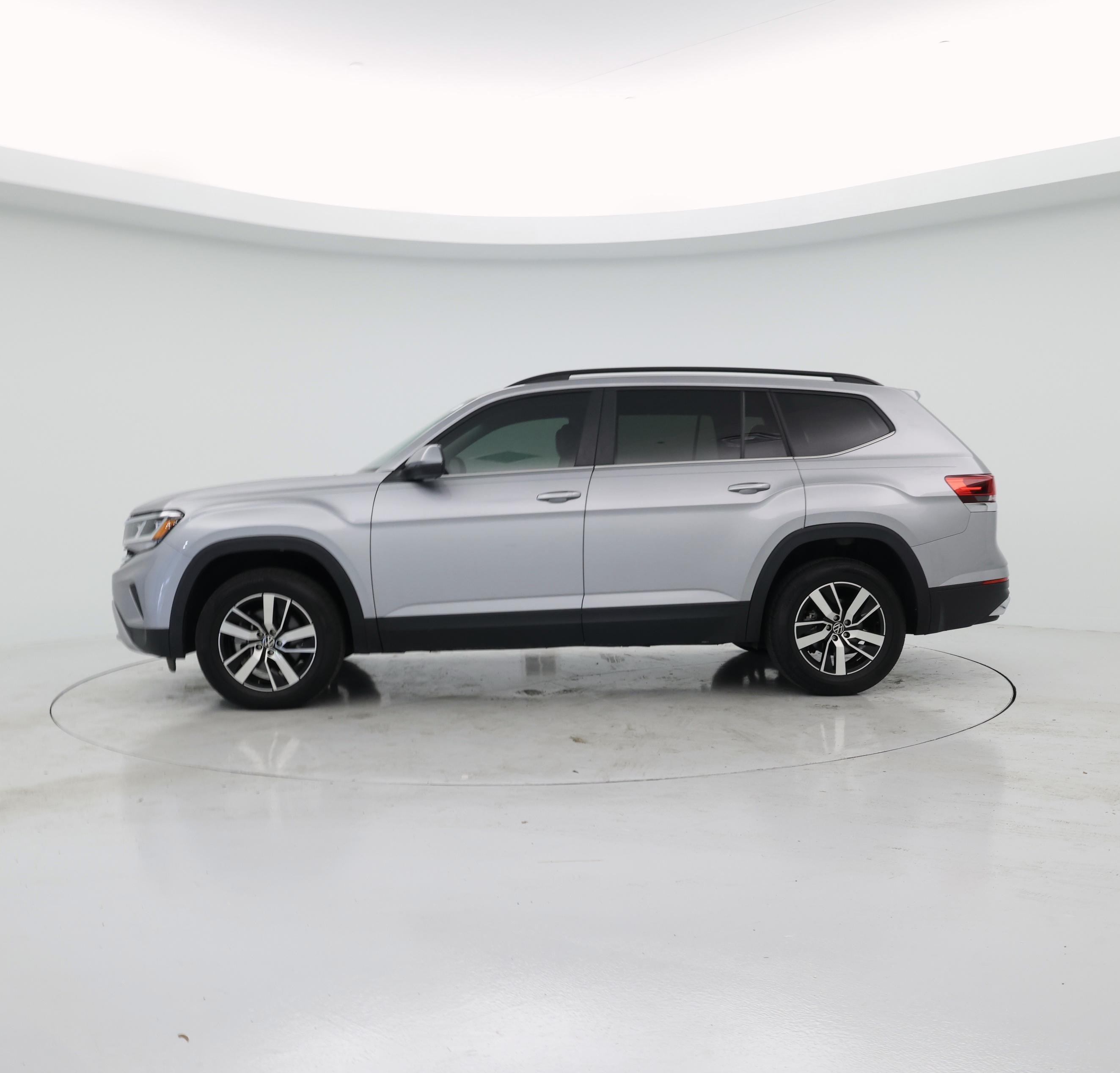 Thumbnail: 2023 Volkswagen Atlas - 3