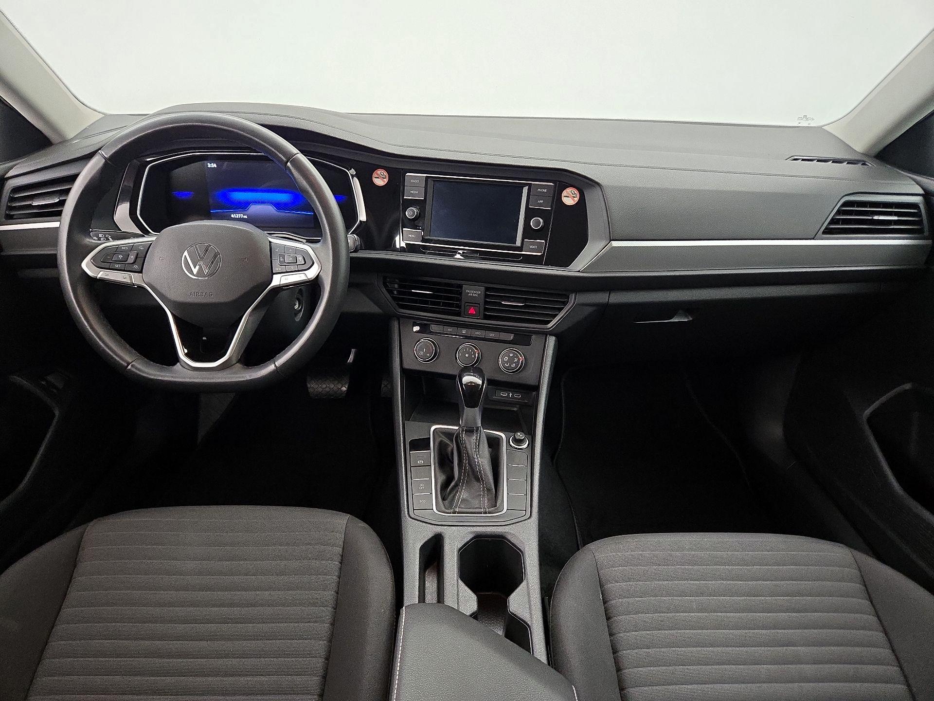 Thumbnail: 2024 Volkswagen Jetta - 9