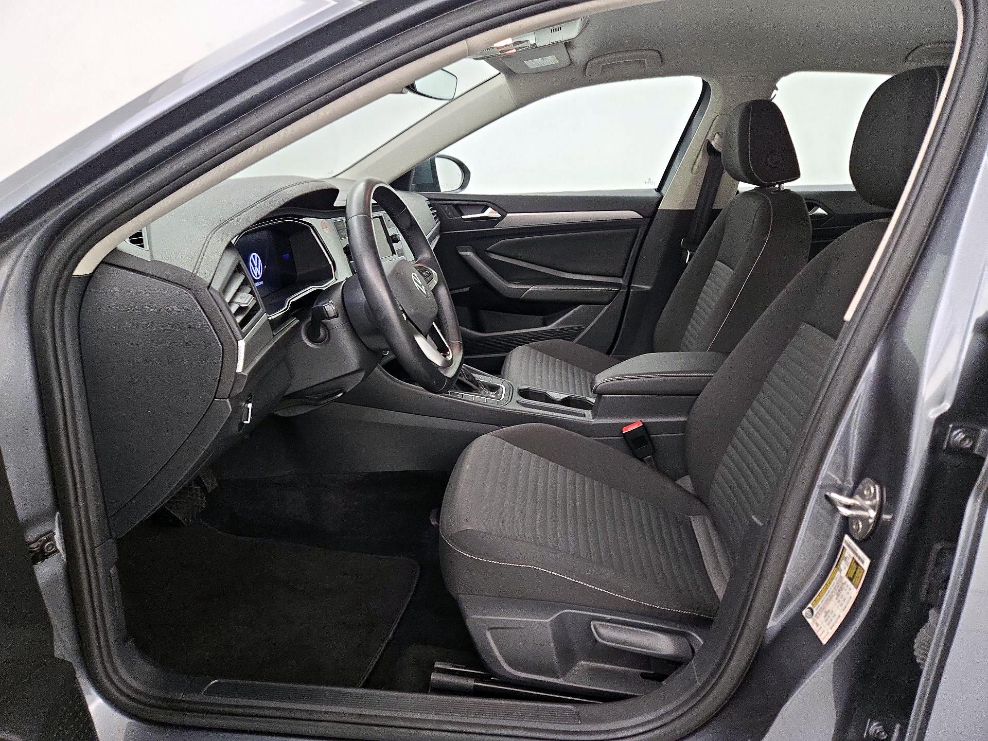 Thumbnail: 2024 Volkswagen Jetta - 11