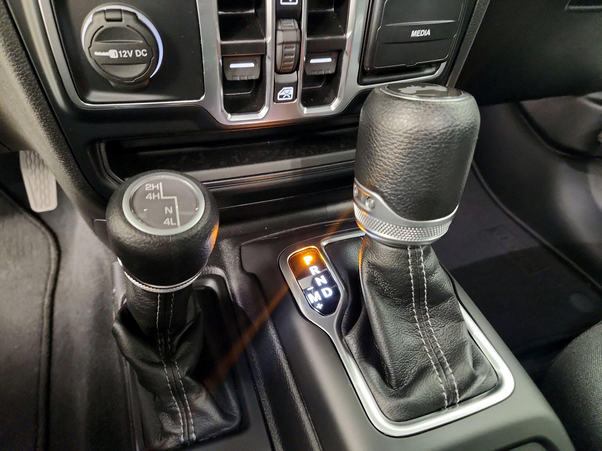Thumbnail: 2024 Jeep Wrangler - 15