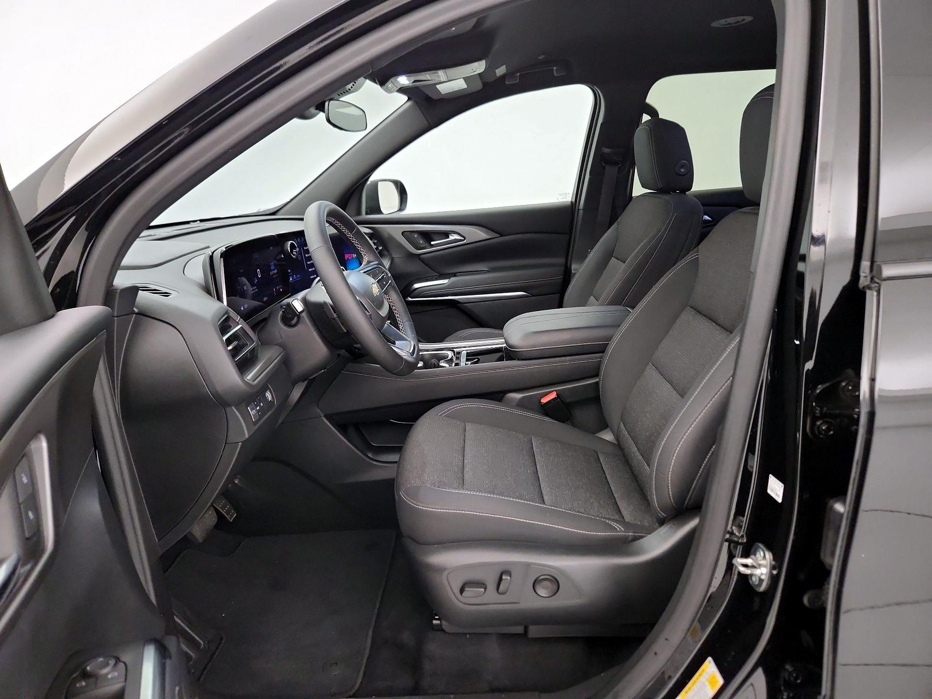 Thumbnail: 2024 Chevrolet Traverse - 11