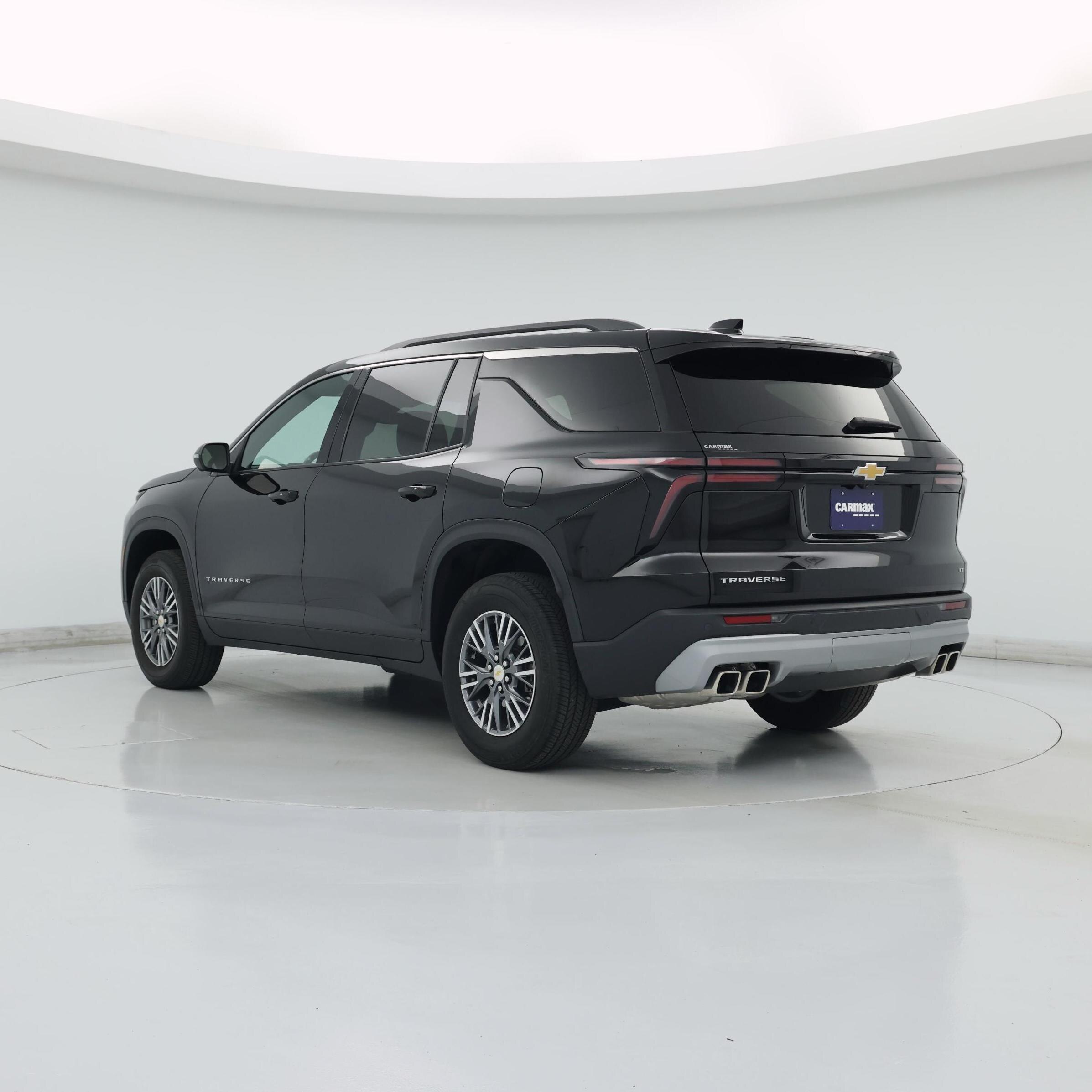 Thumbnail: 2024 Chevrolet Traverse - 2