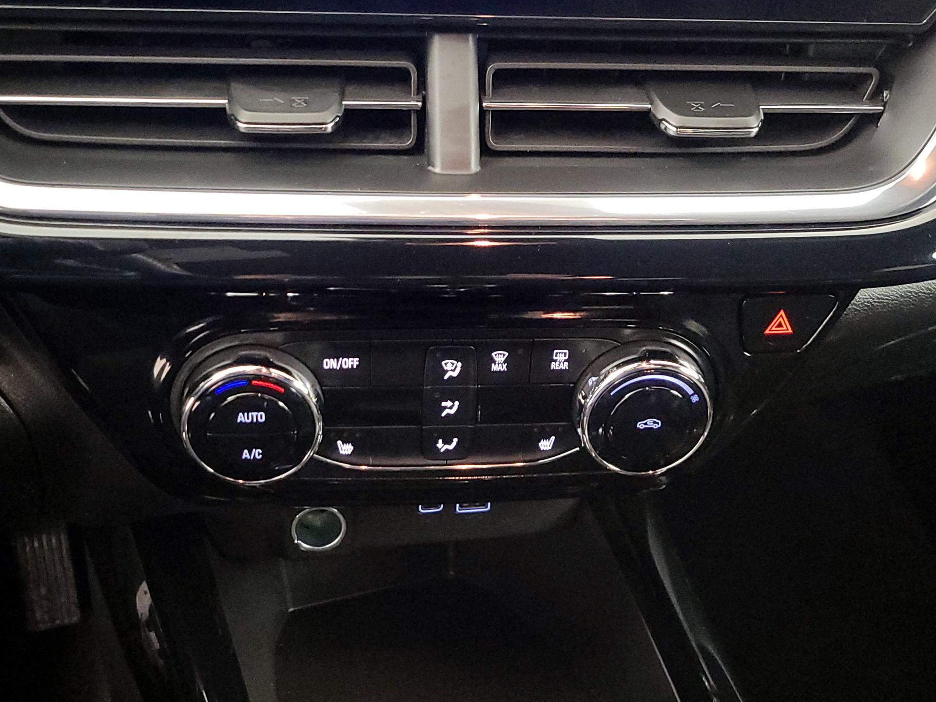 Thumbnail: 2024 Chevrolet Trax - 16