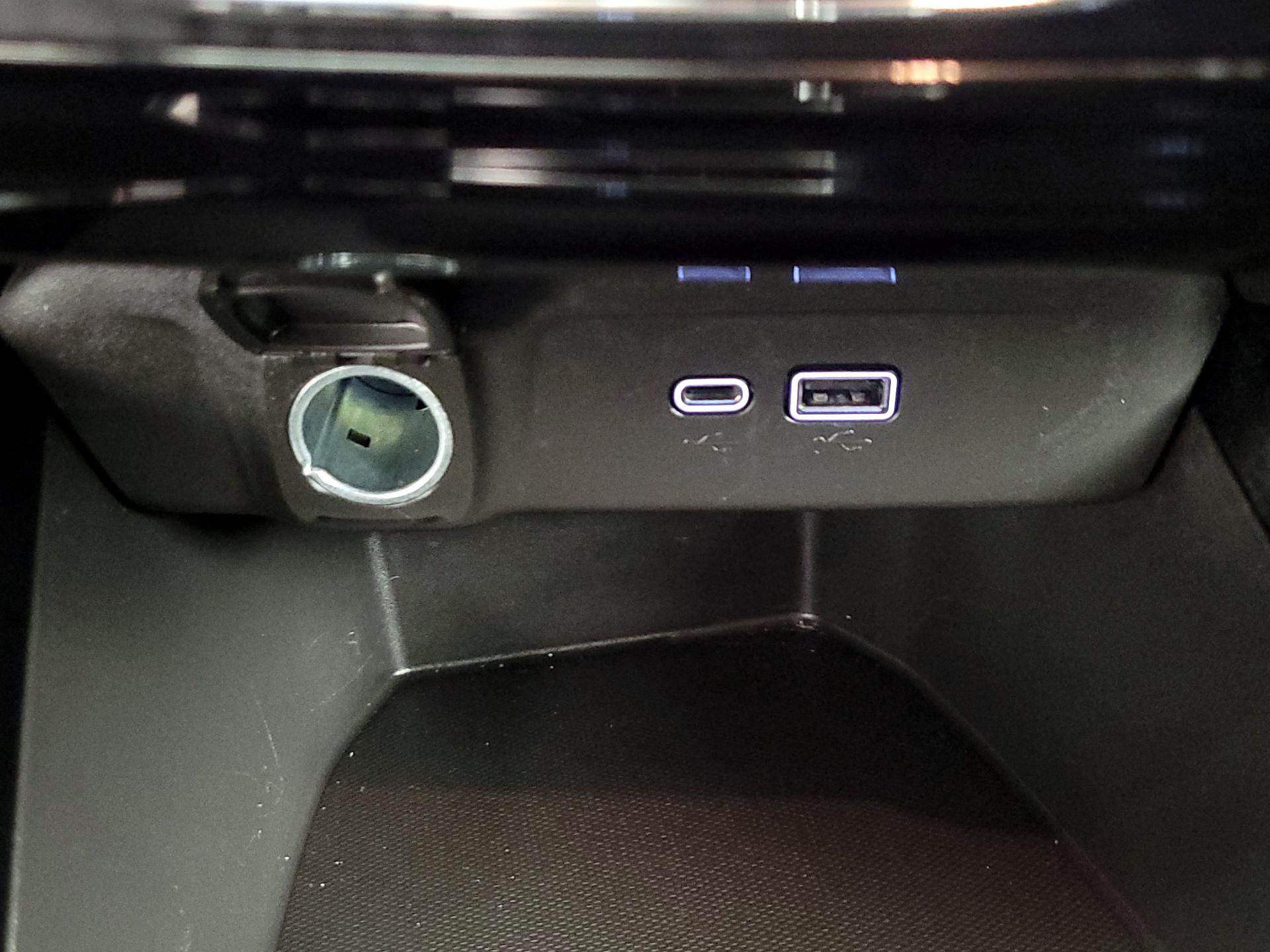 Thumbnail: 2024 Chevrolet Trax - 18