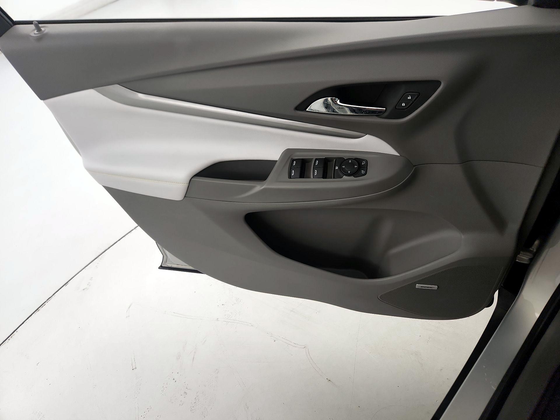 Thumbnail: 2022 Chevrolet Bolt EUV - 12