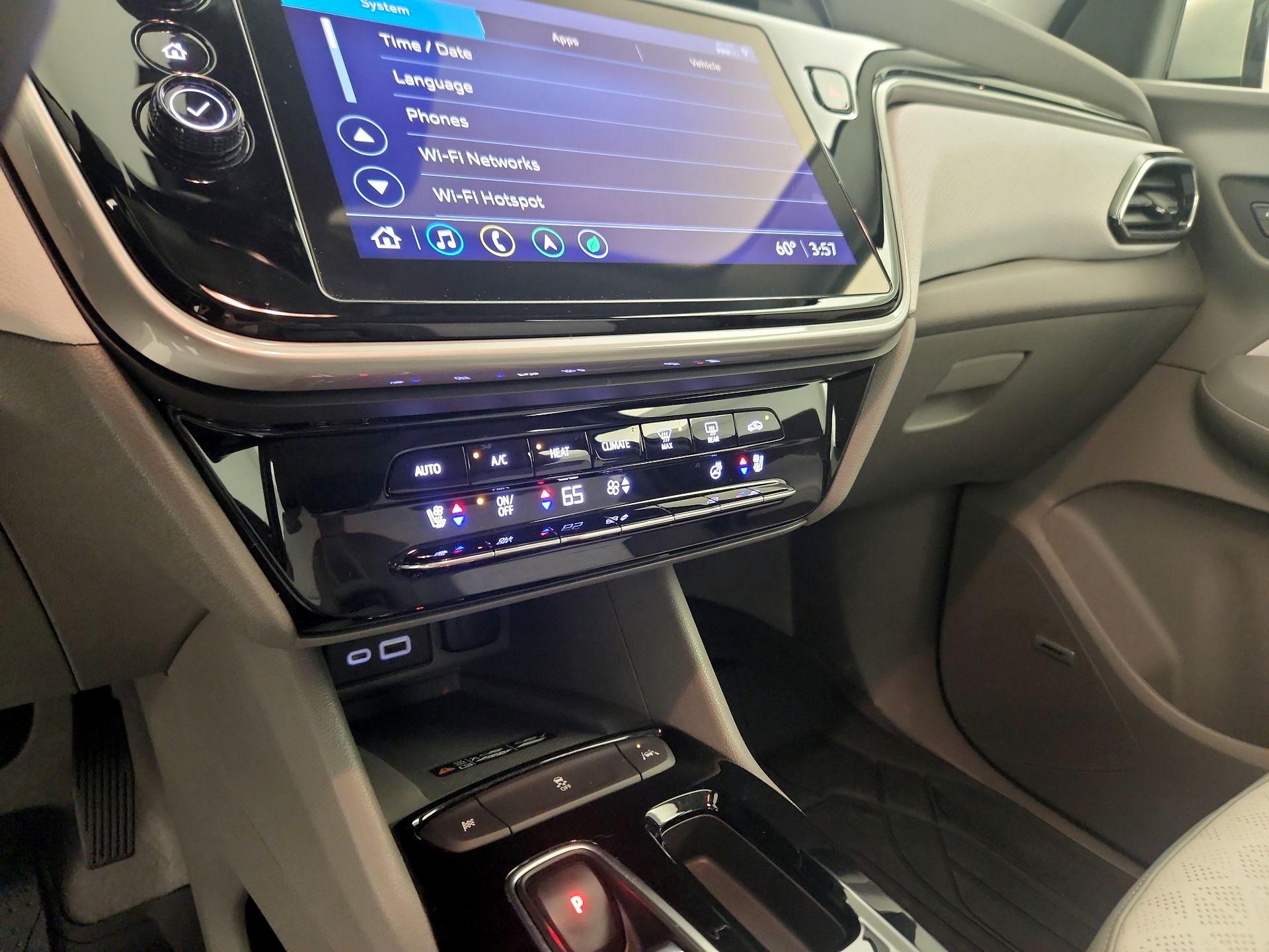 Thumbnail: 2022 Chevrolet Bolt EUV - 17