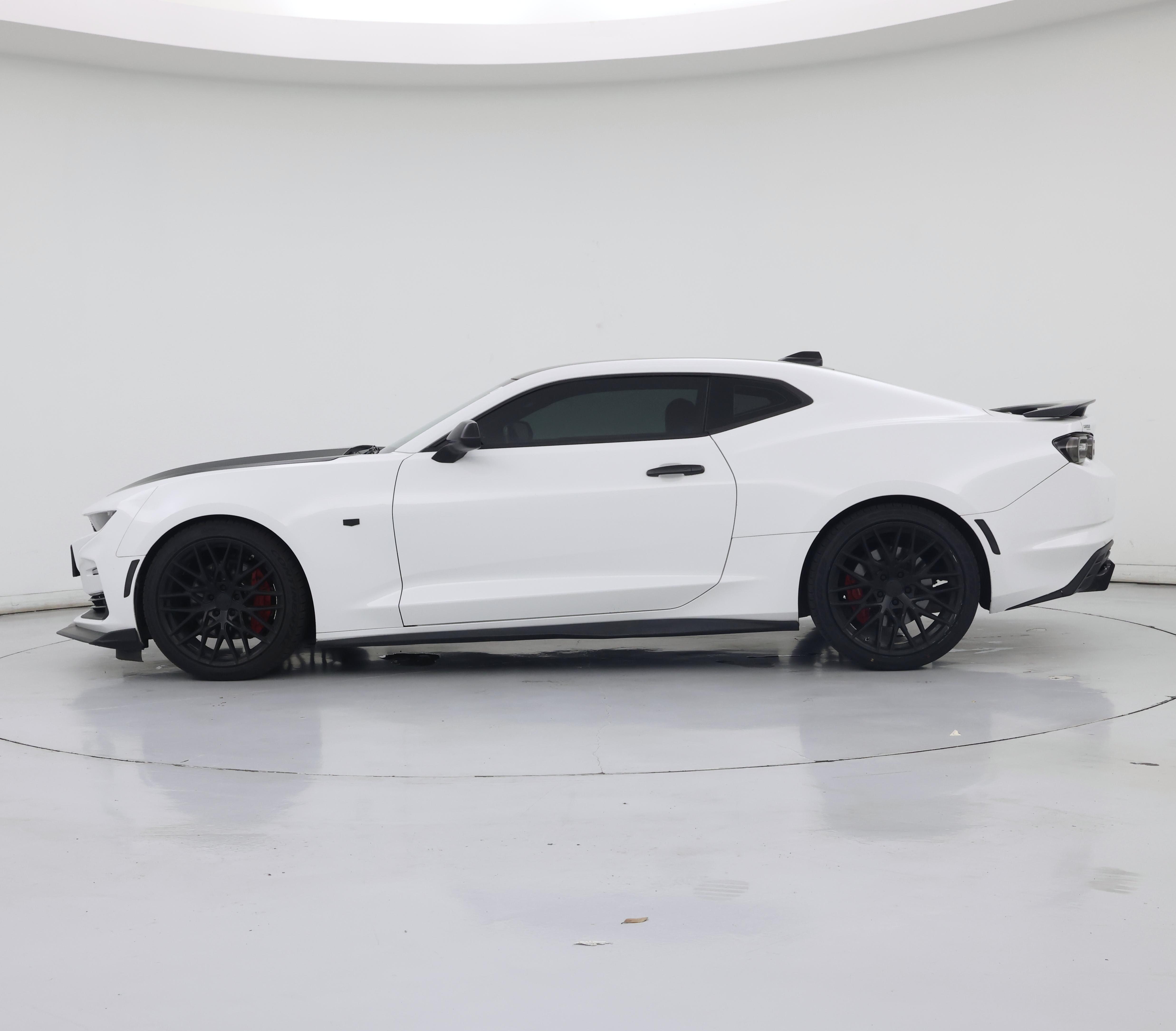 Thumbnail: 2020 Chevrolet Camaro - 3