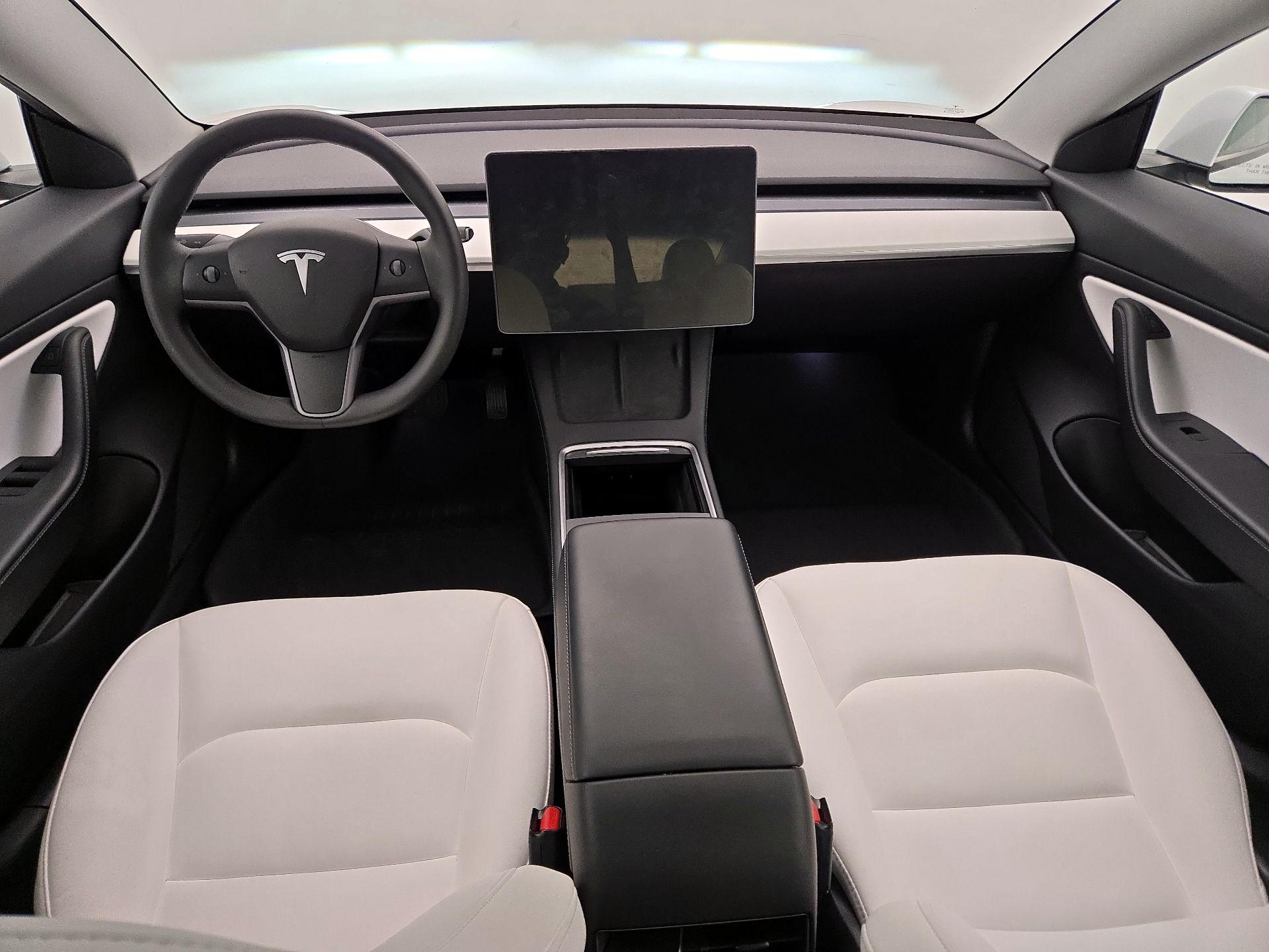 Thumbnail: 2021 Tesla Model 3 - 9