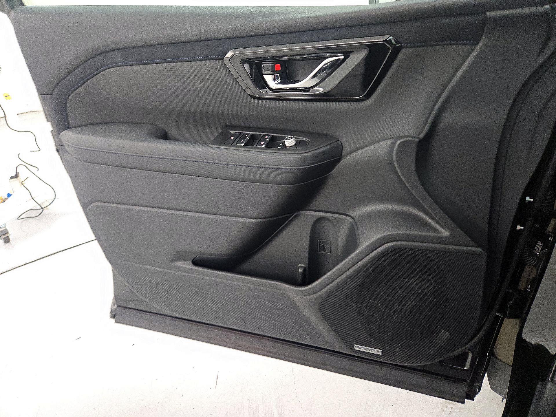 Thumbnail: 2026 Subaru Forester - 12