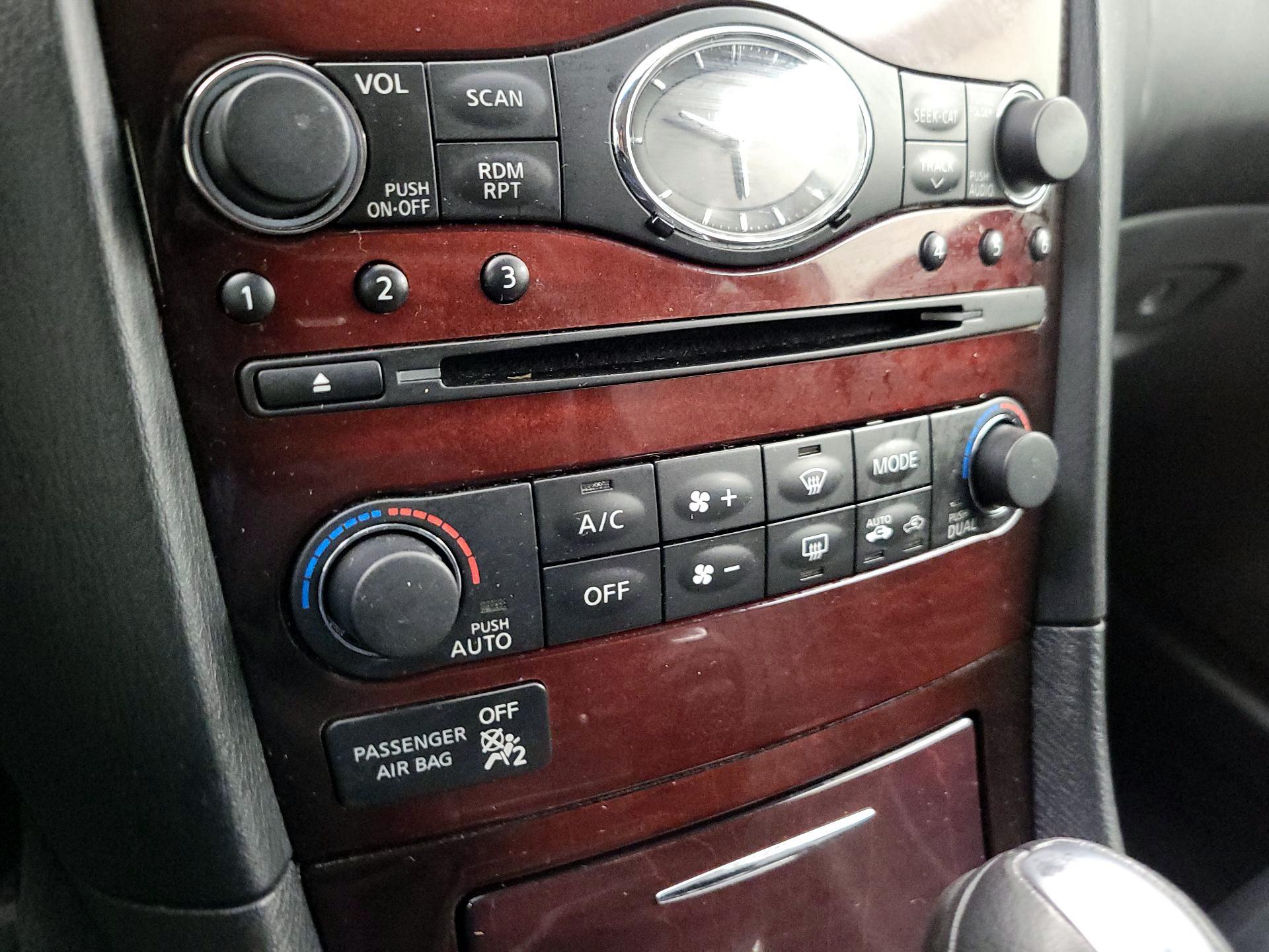 Thumbnail: 2016 INFINITI QX50 - 17