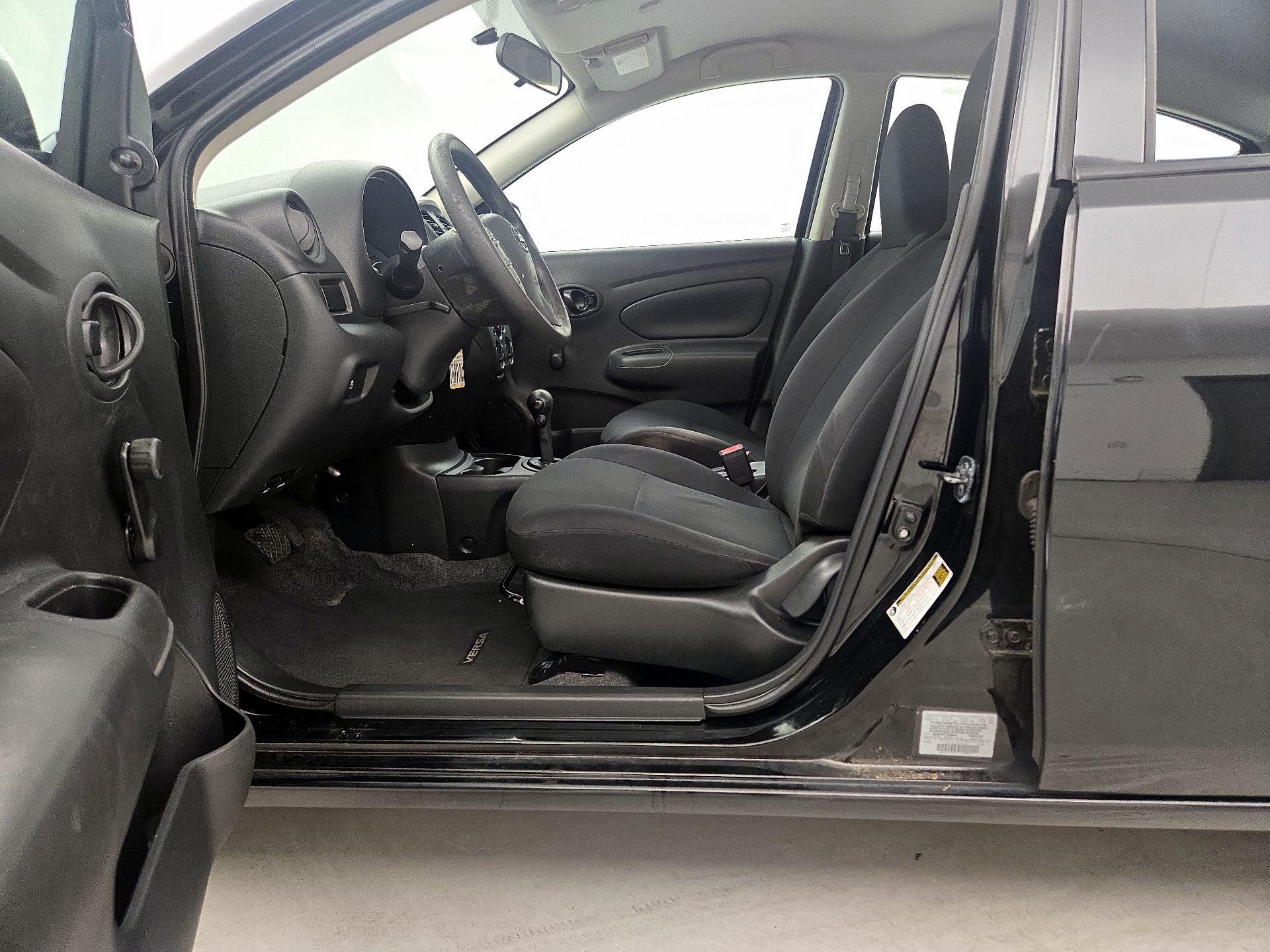 Thumbnail: 2015 Nissan Versa - 11