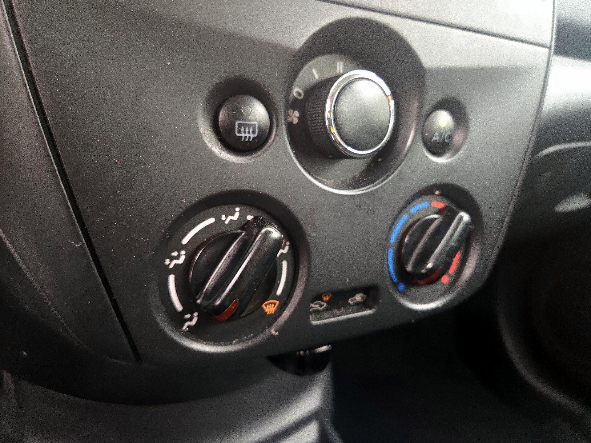Thumbnail: 2015 Nissan Versa - 15