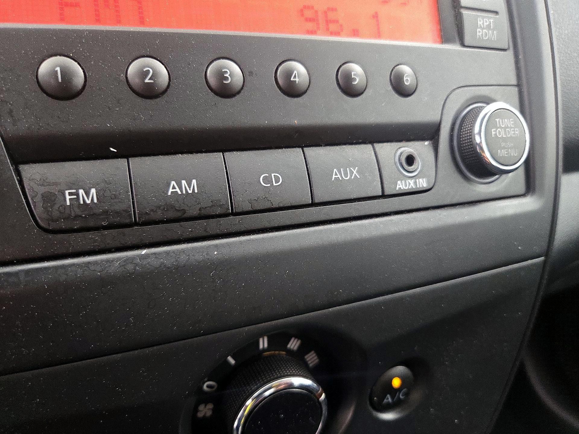 Thumbnail: 2015 Nissan Versa - 17