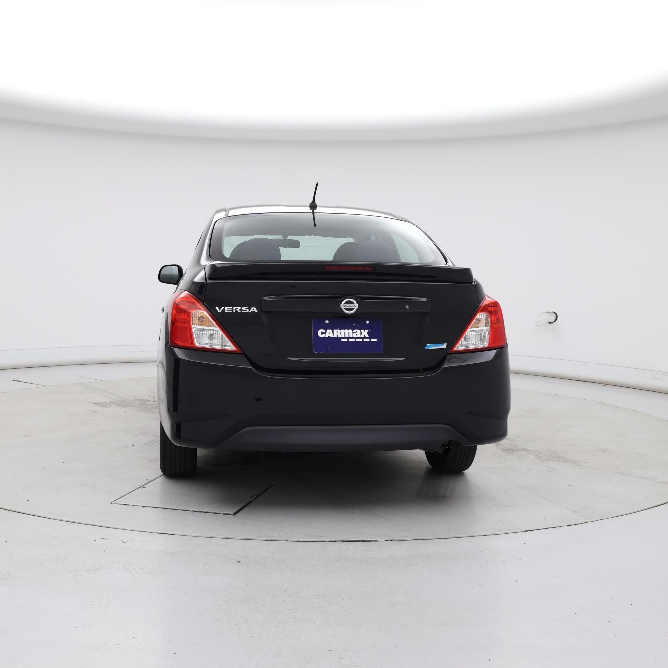 Thumbnail: 2015 Nissan Versa - 6