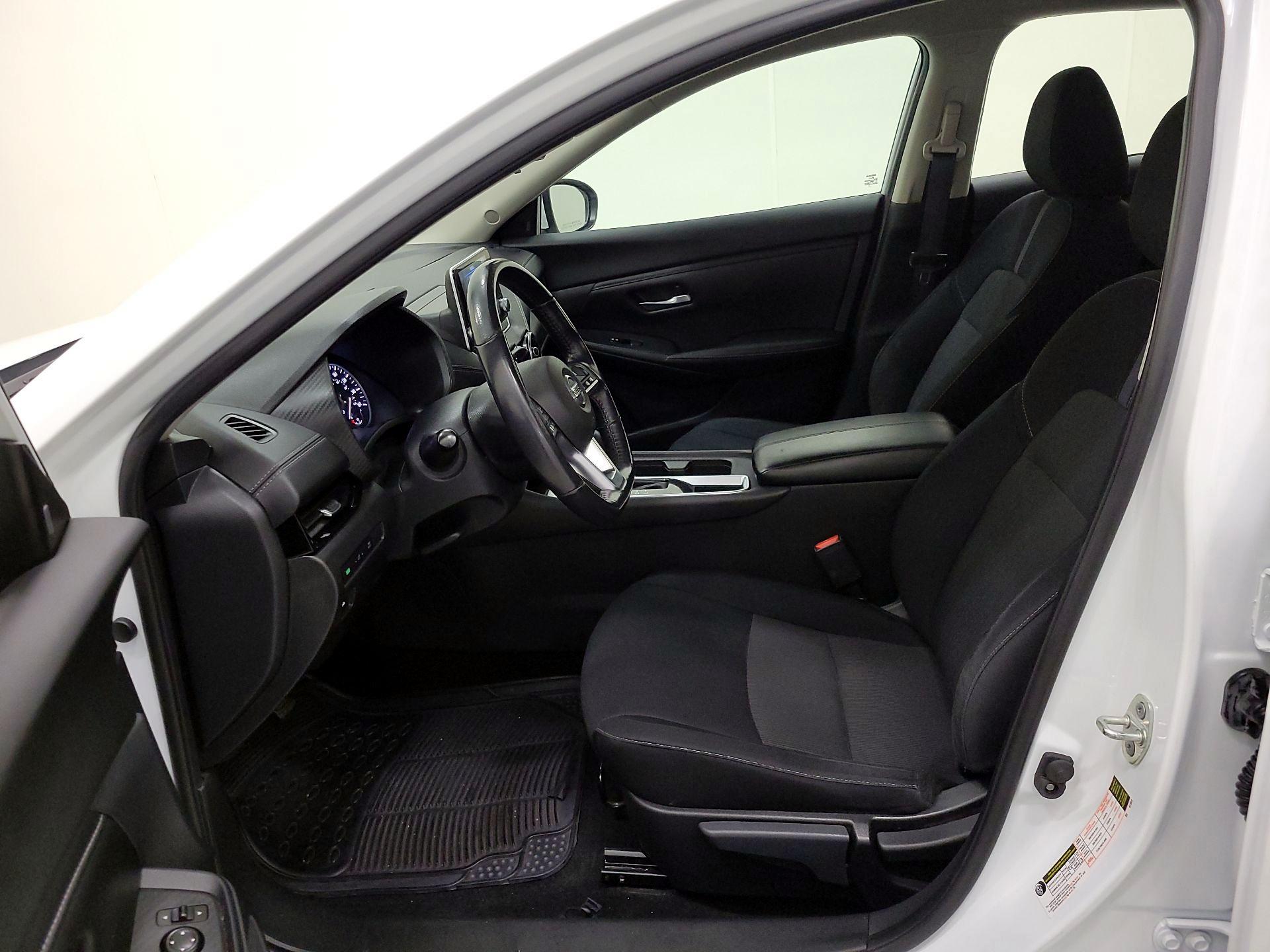 Thumbnail: 2023 Nissan Sentra - 11