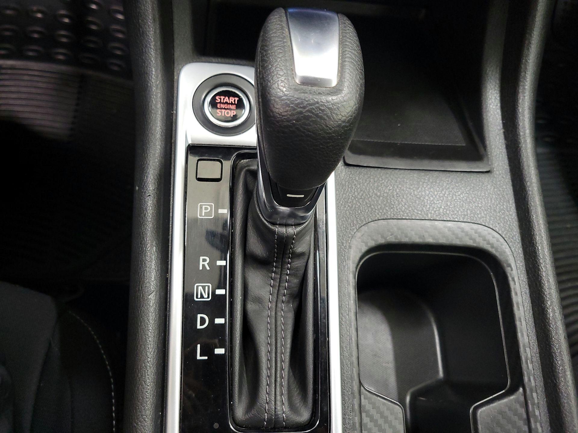 Thumbnail: 2023 Nissan Sentra - 17