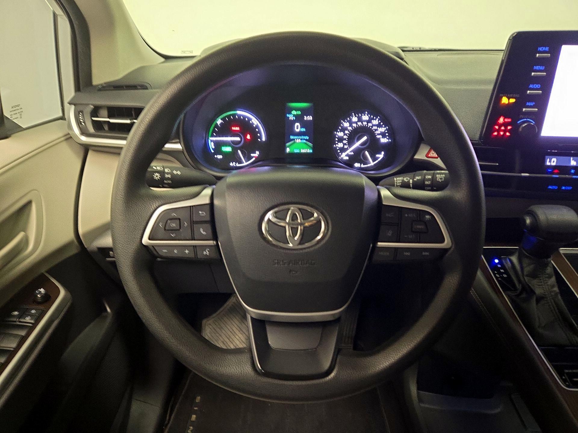 Thumbnail: 2021 Toyota Sienna - 10