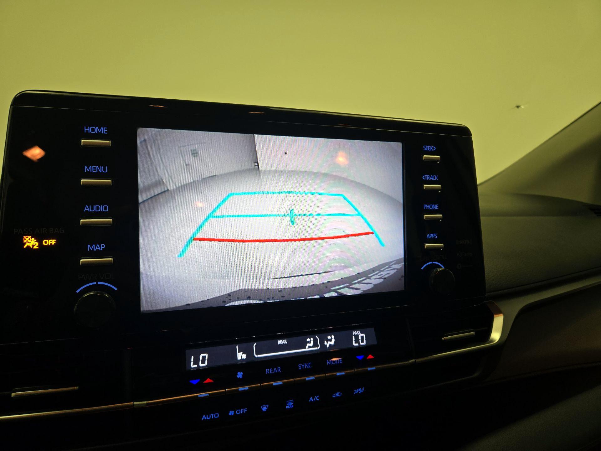 Thumbnail: 2021 Toyota Sienna - 14