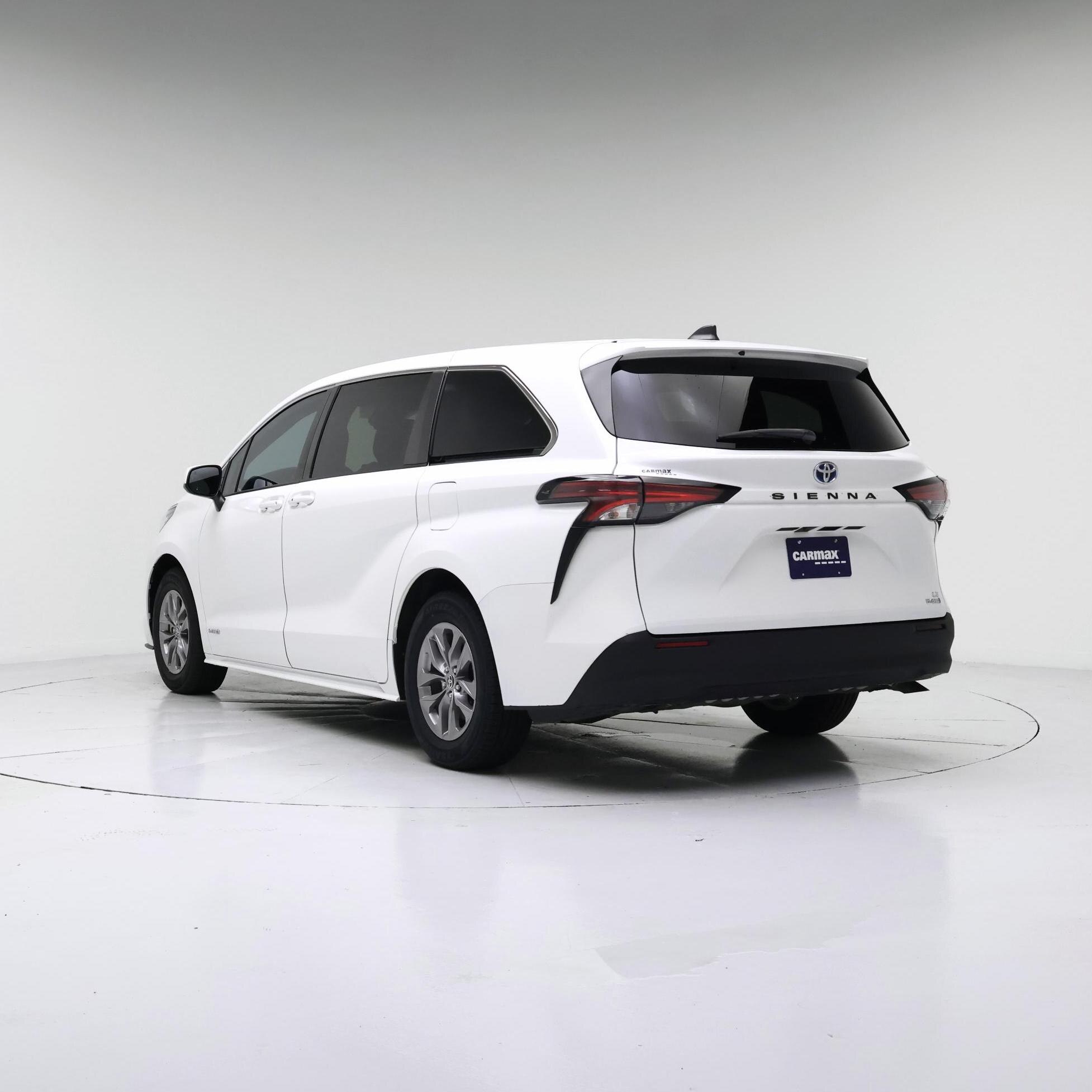 Thumbnail: 2021 Toyota Sienna - 2
