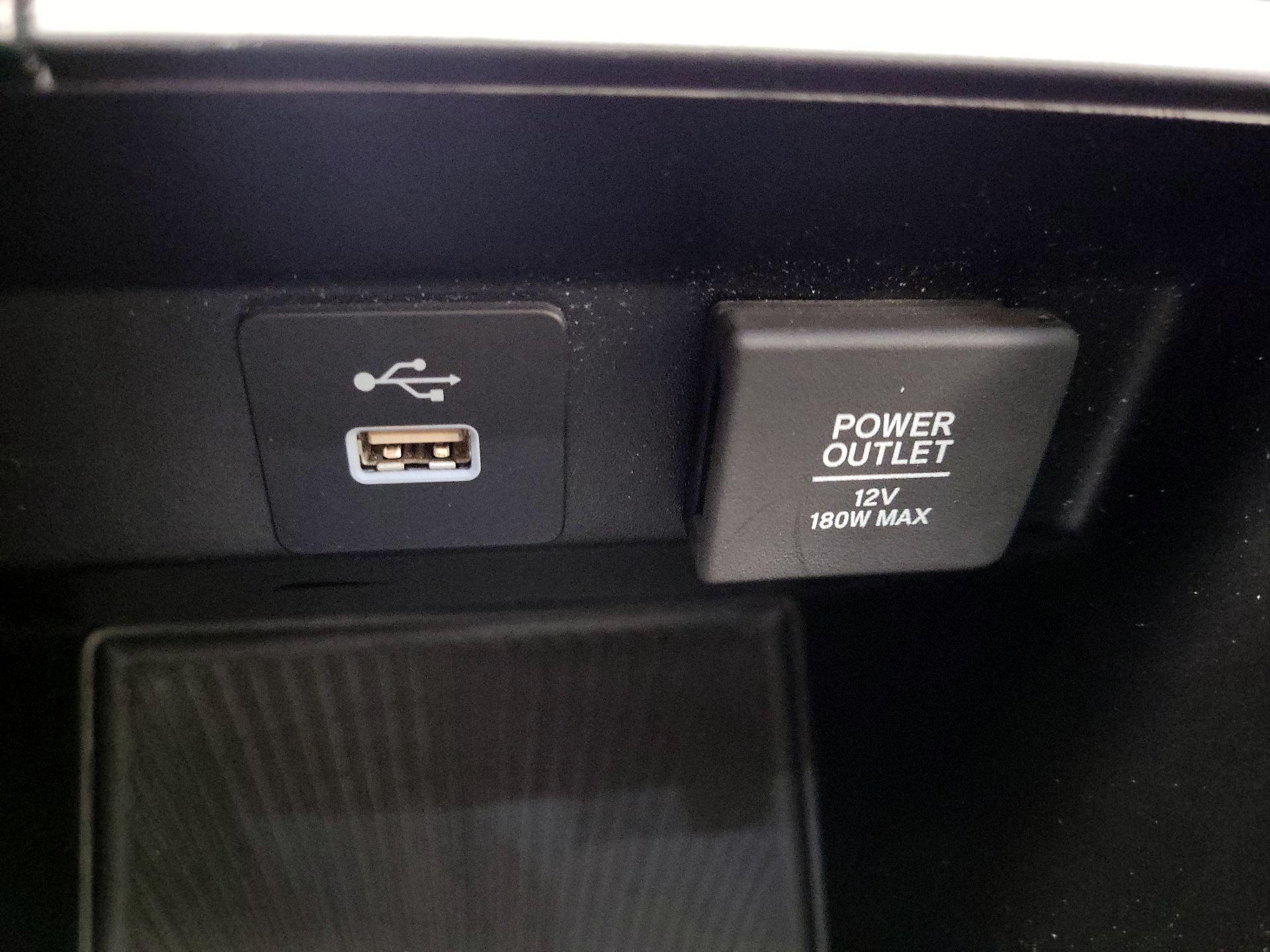 Thumbnail: 2023 Acura MDX - 19