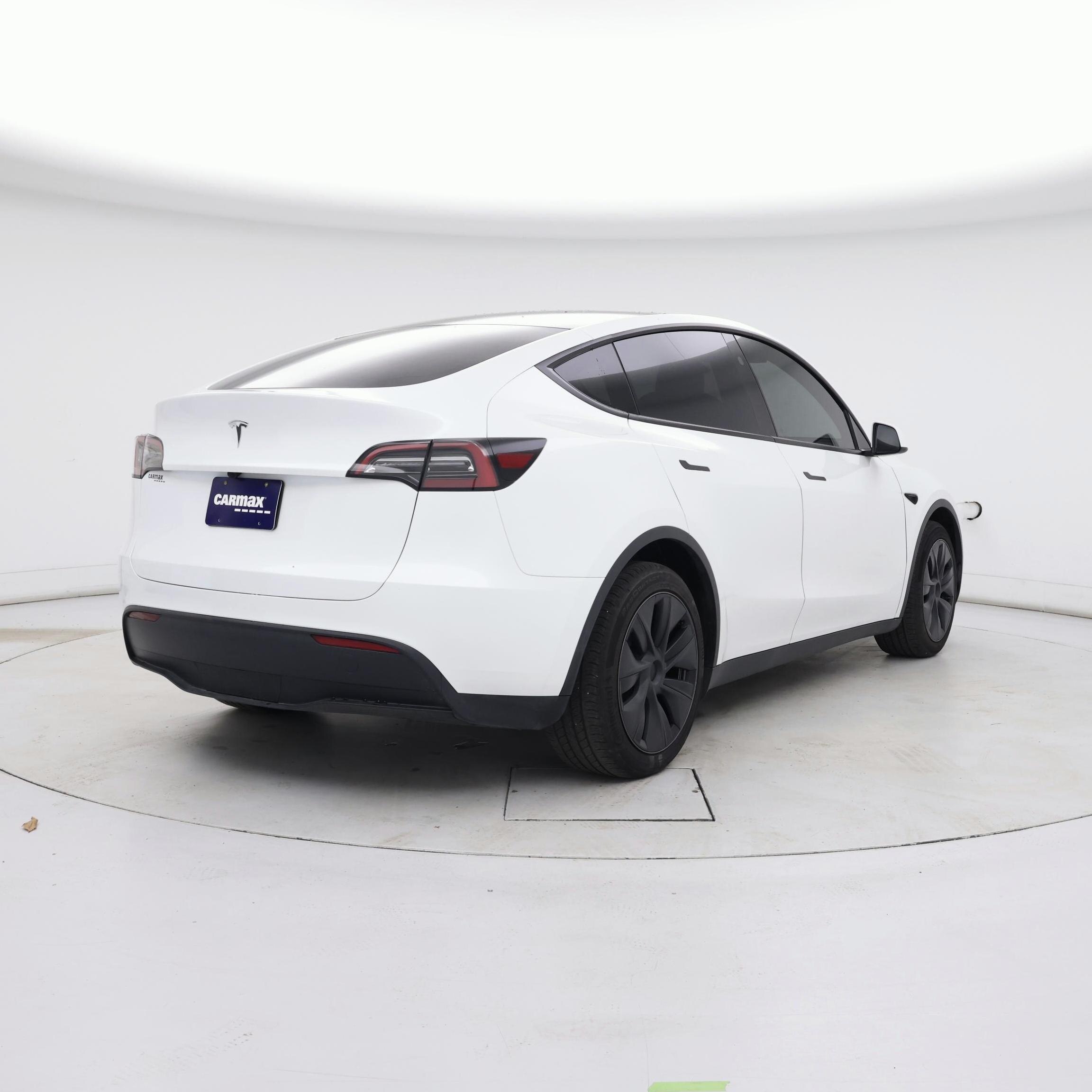 Thumbnail: 2024 Tesla Model Y - 8