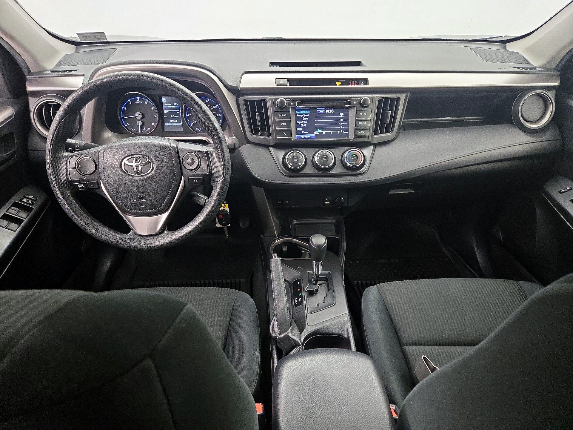 Thumbnail: 2018 Toyota RAV4 - 9