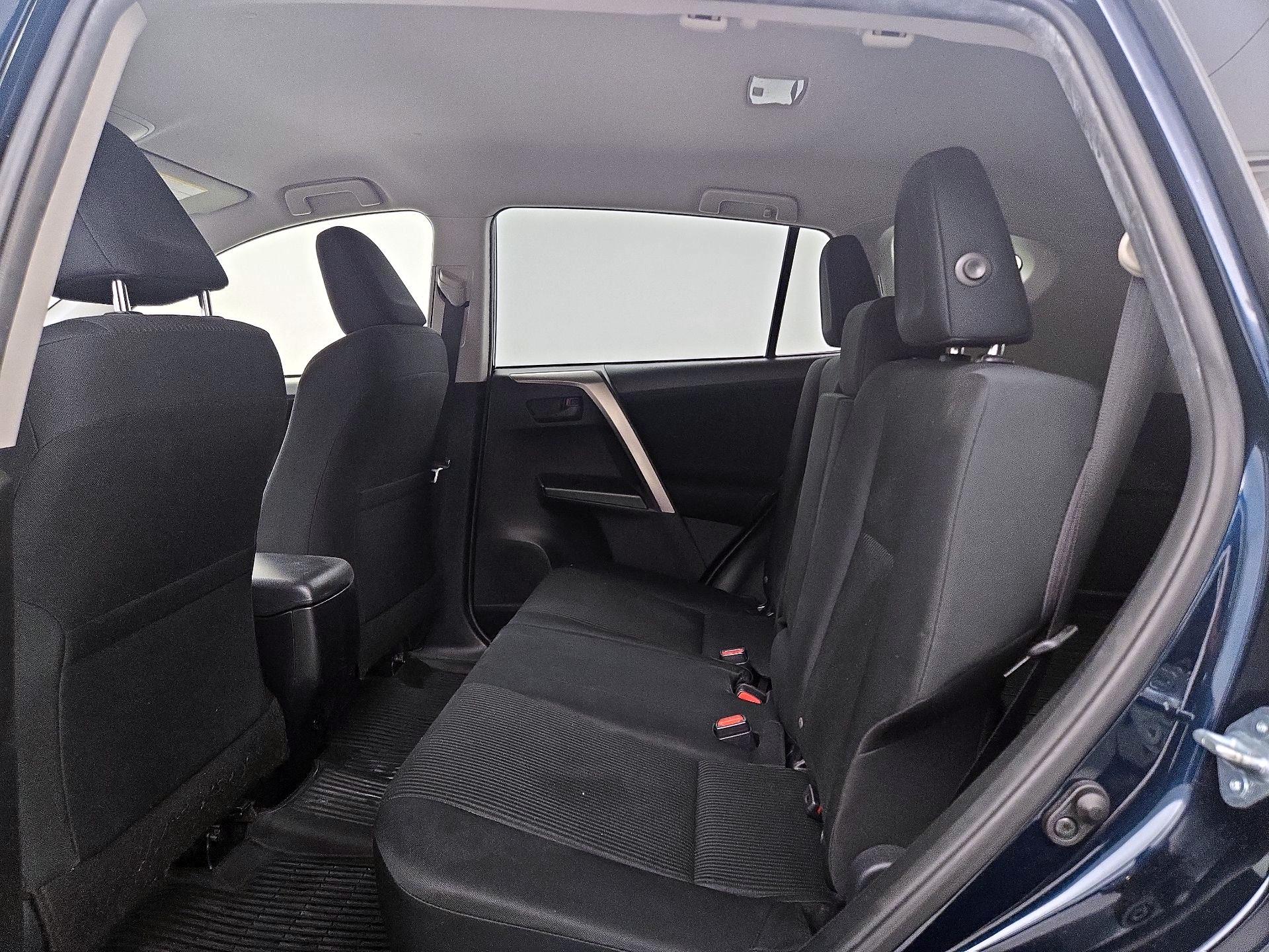 Thumbnail: 2018 Toyota RAV4 - 19