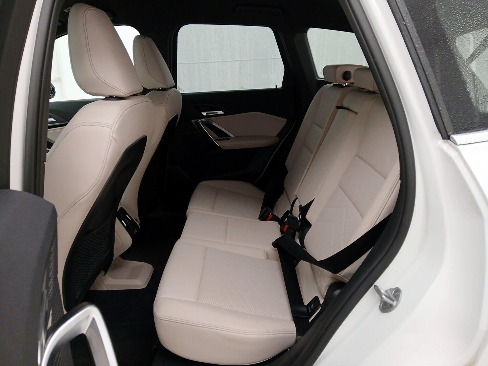 Thumbnail: 2023 BMW X1 - 18