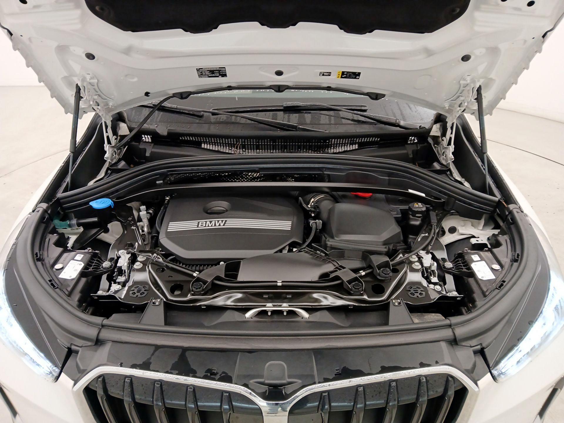 Thumbnail: 2023 BMW X1 - 20