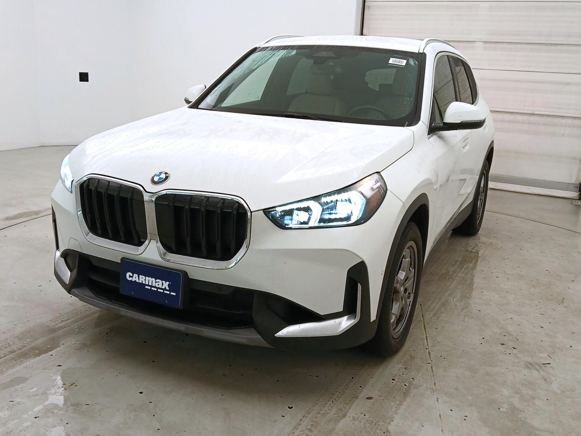 Thumbnail: 2023 BMW X1 - 3