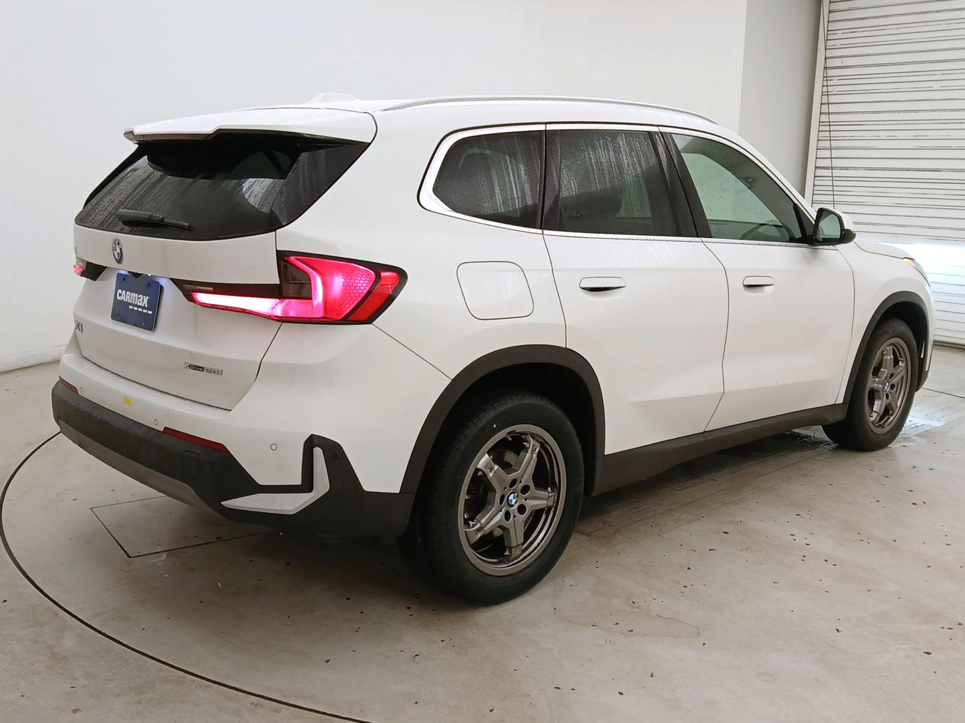 Thumbnail: 2023 BMW X1 - 5