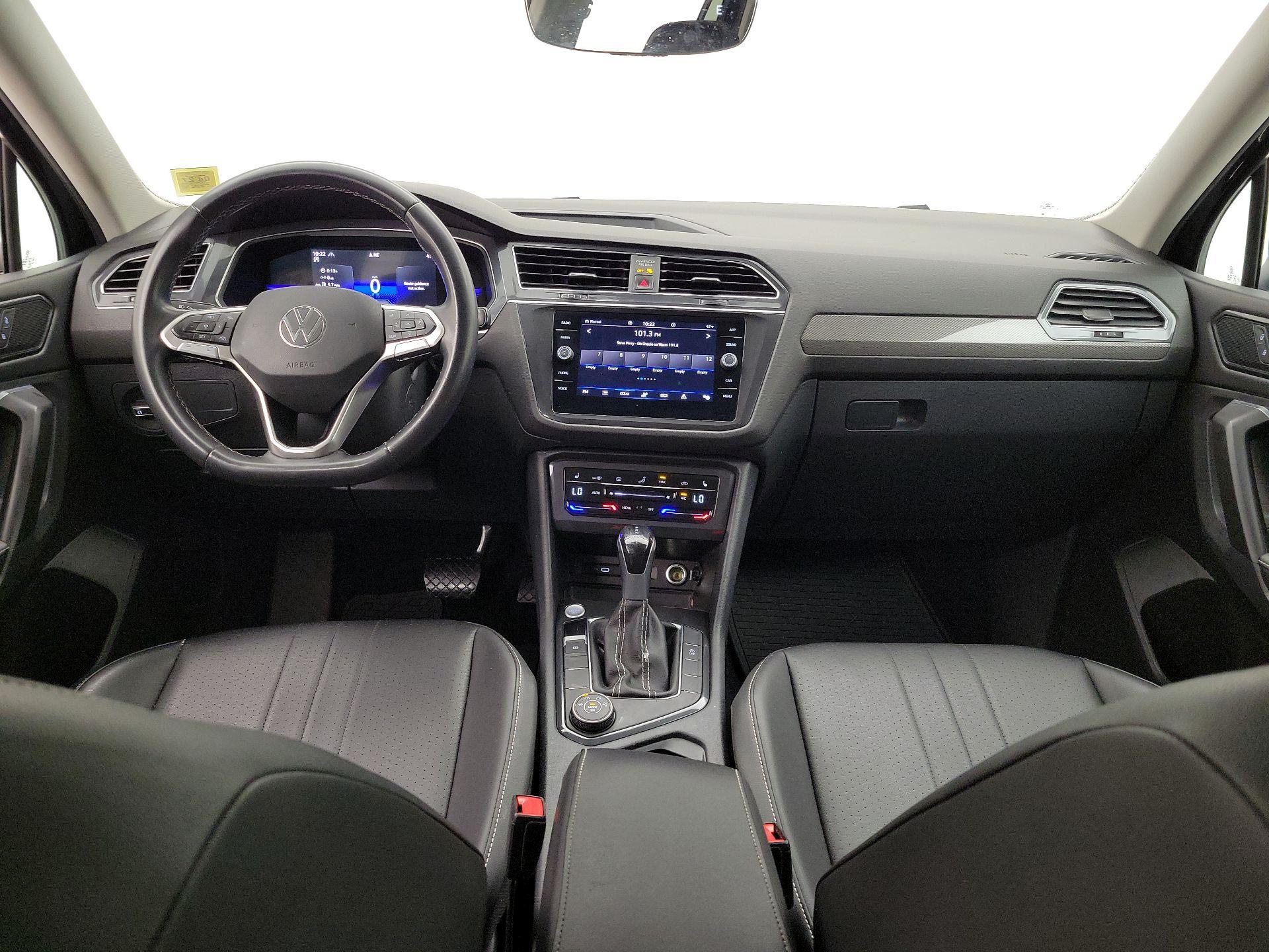 Thumbnail: 2023 Volkswagen Tiguan - 9