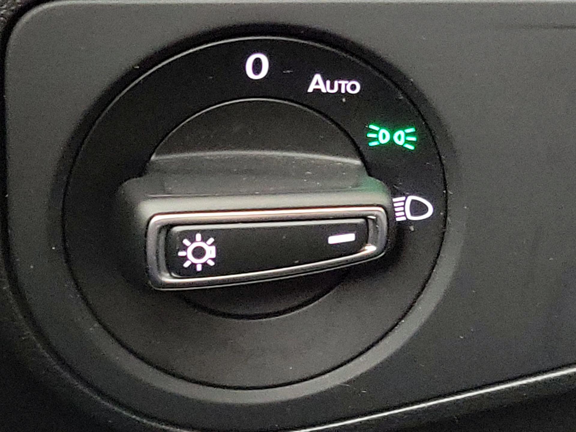 Thumbnail: 2023 Volkswagen Tiguan - 13