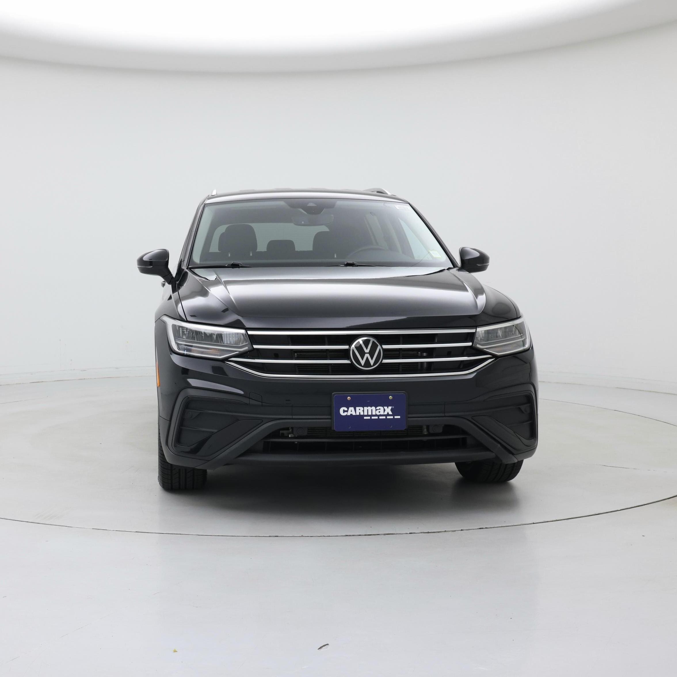 Thumbnail: 2023 Volkswagen Tiguan - 5