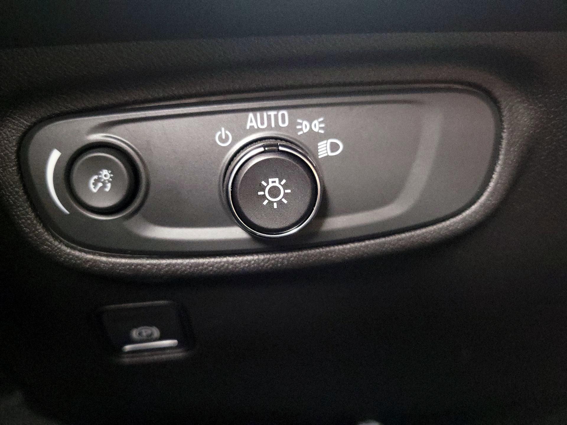 Thumbnail: 2022 GMC Terrain - 13