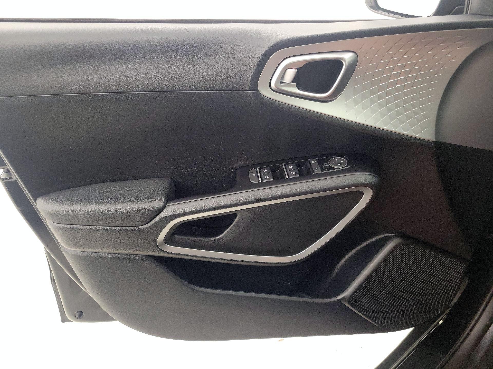 Thumbnail: 2022 Kia Soul - 12