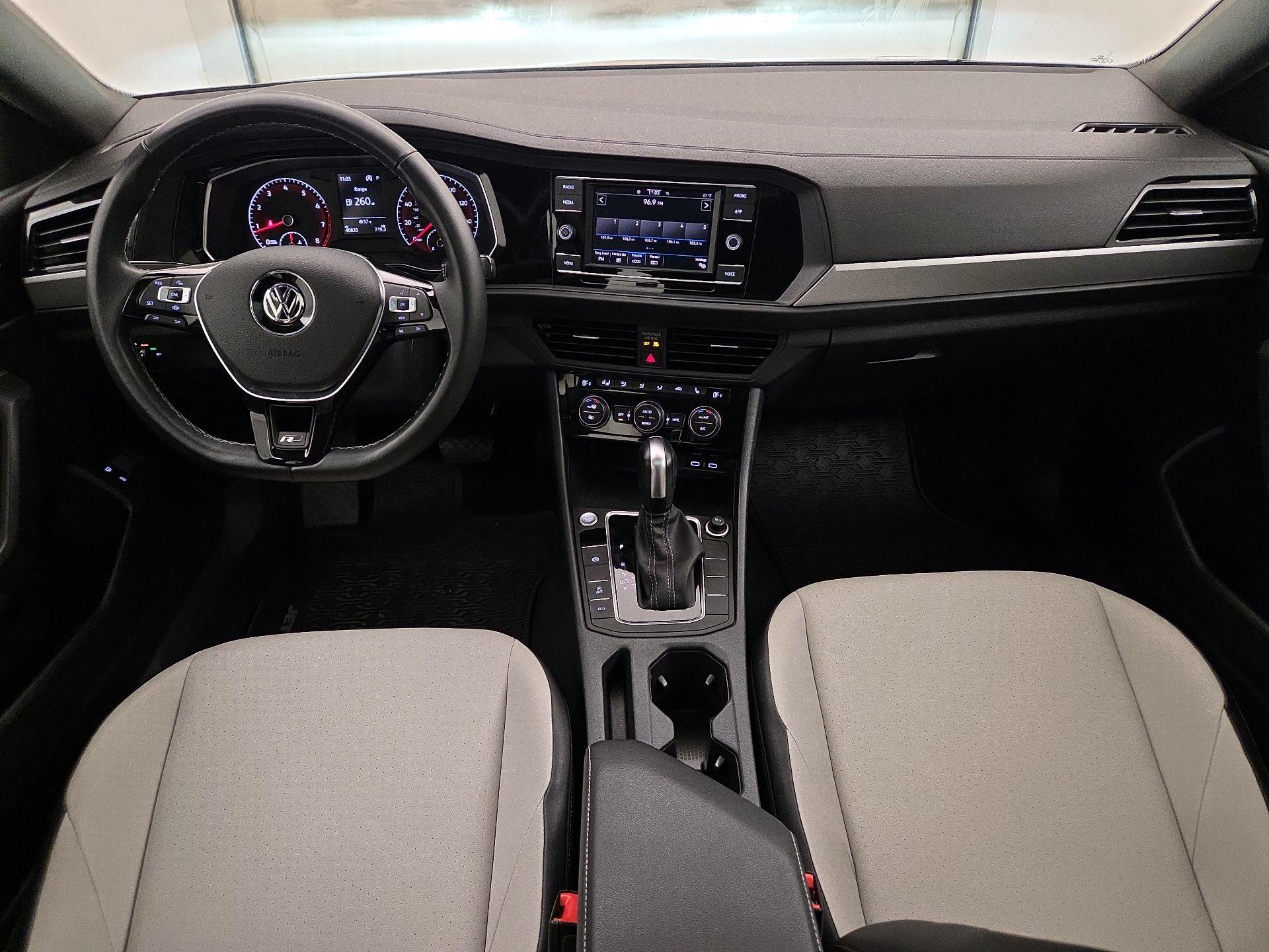 Thumbnail: 2021 Volkswagen Jetta - 9