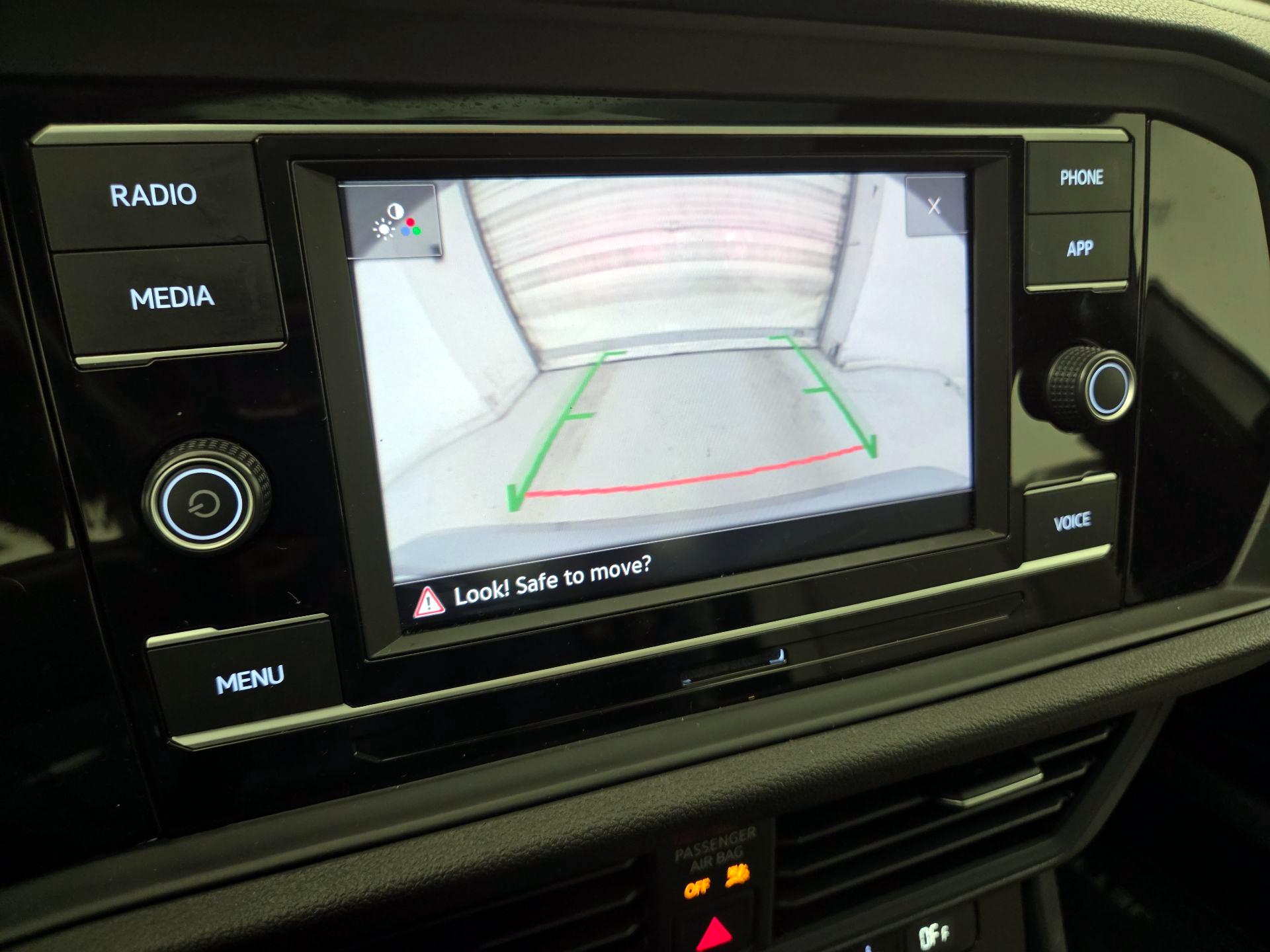 Thumbnail: 2021 Volkswagen Jetta - 14