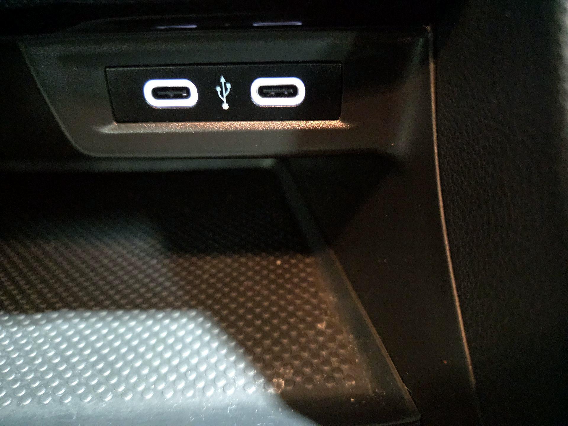 Thumbnail: 2021 Volkswagen Jetta - 18