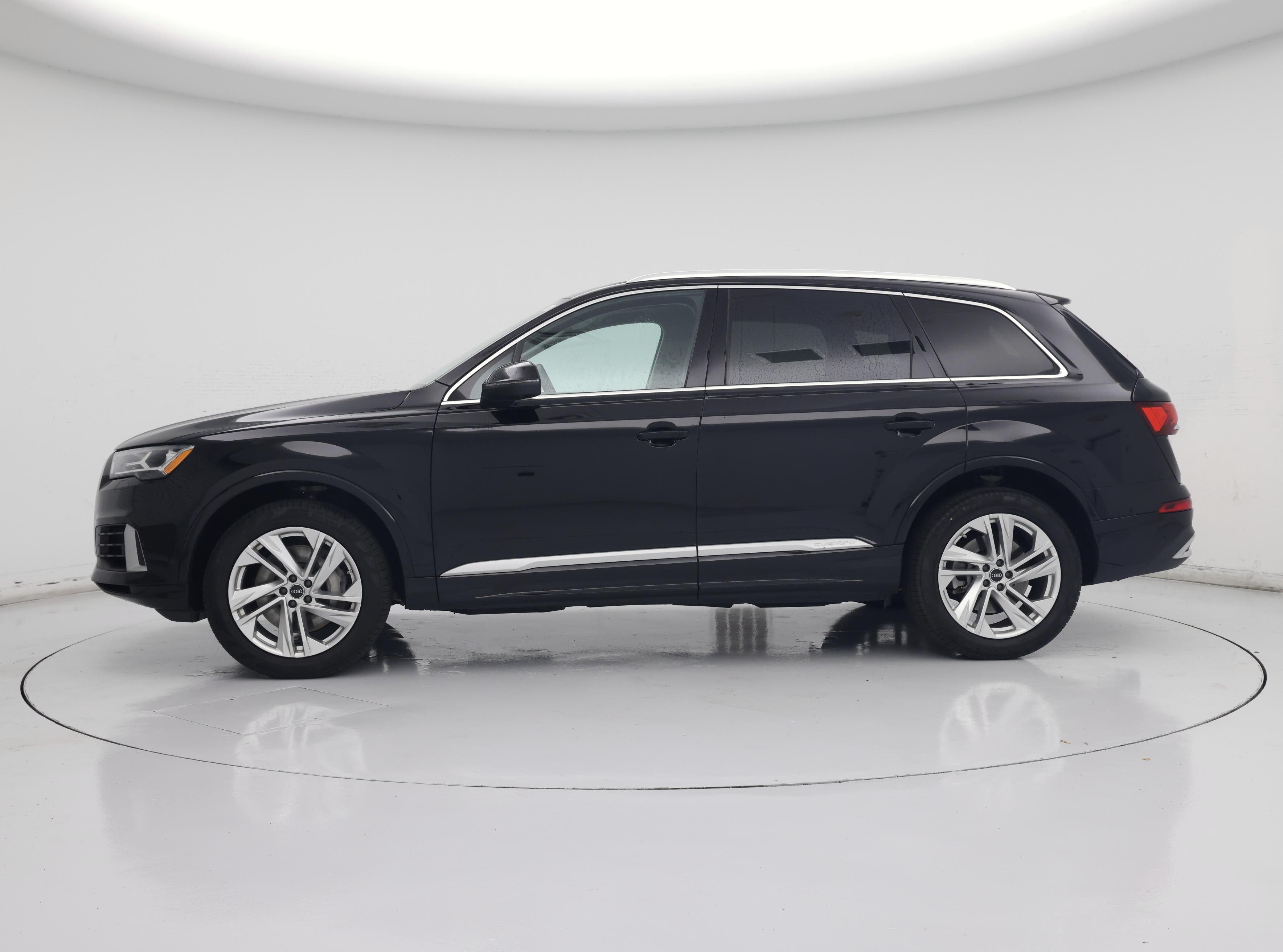 Thumbnail: 2022 Audi Q7 - 3