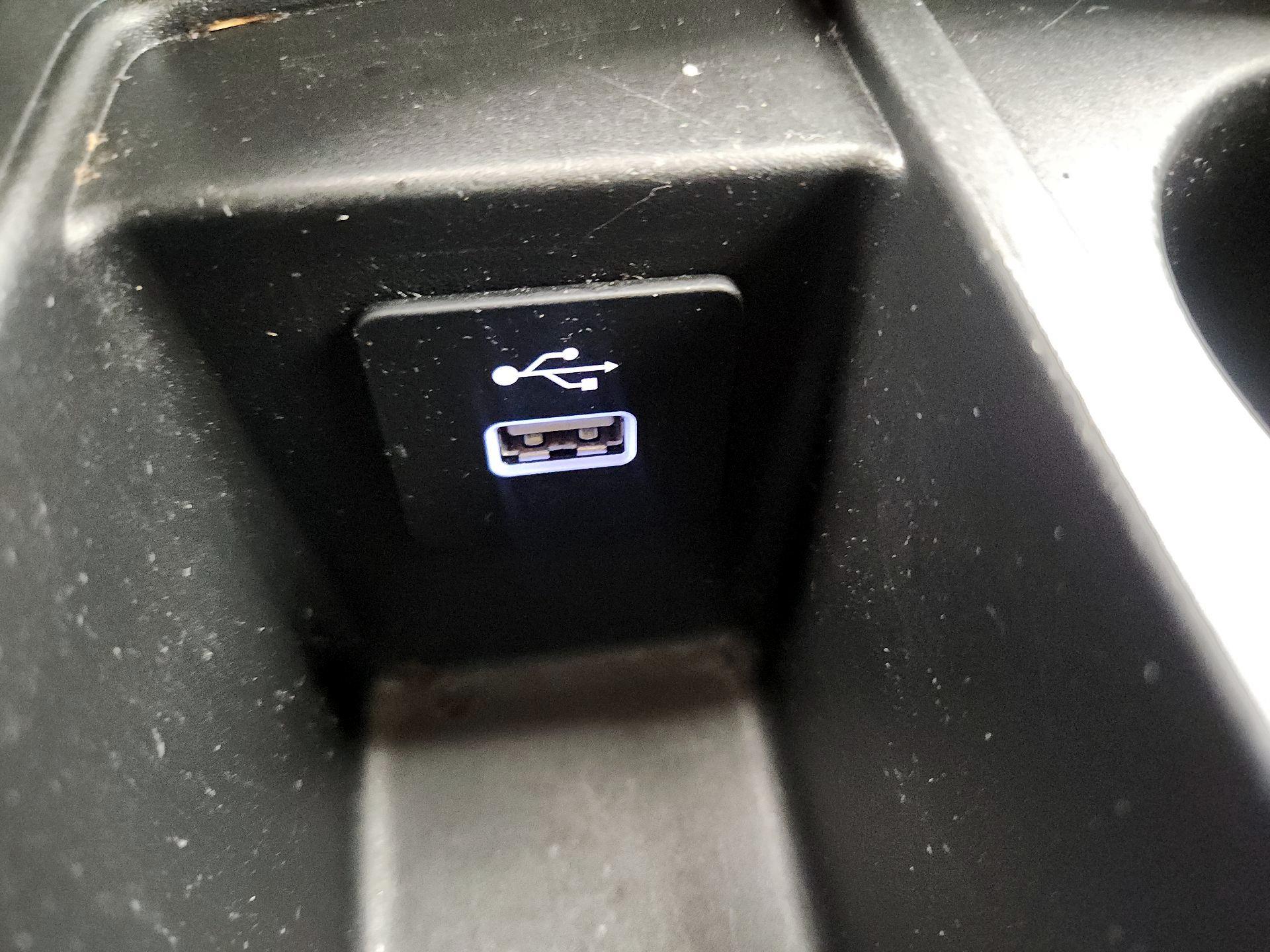 Thumbnail: 2023 Acura RDX - 18