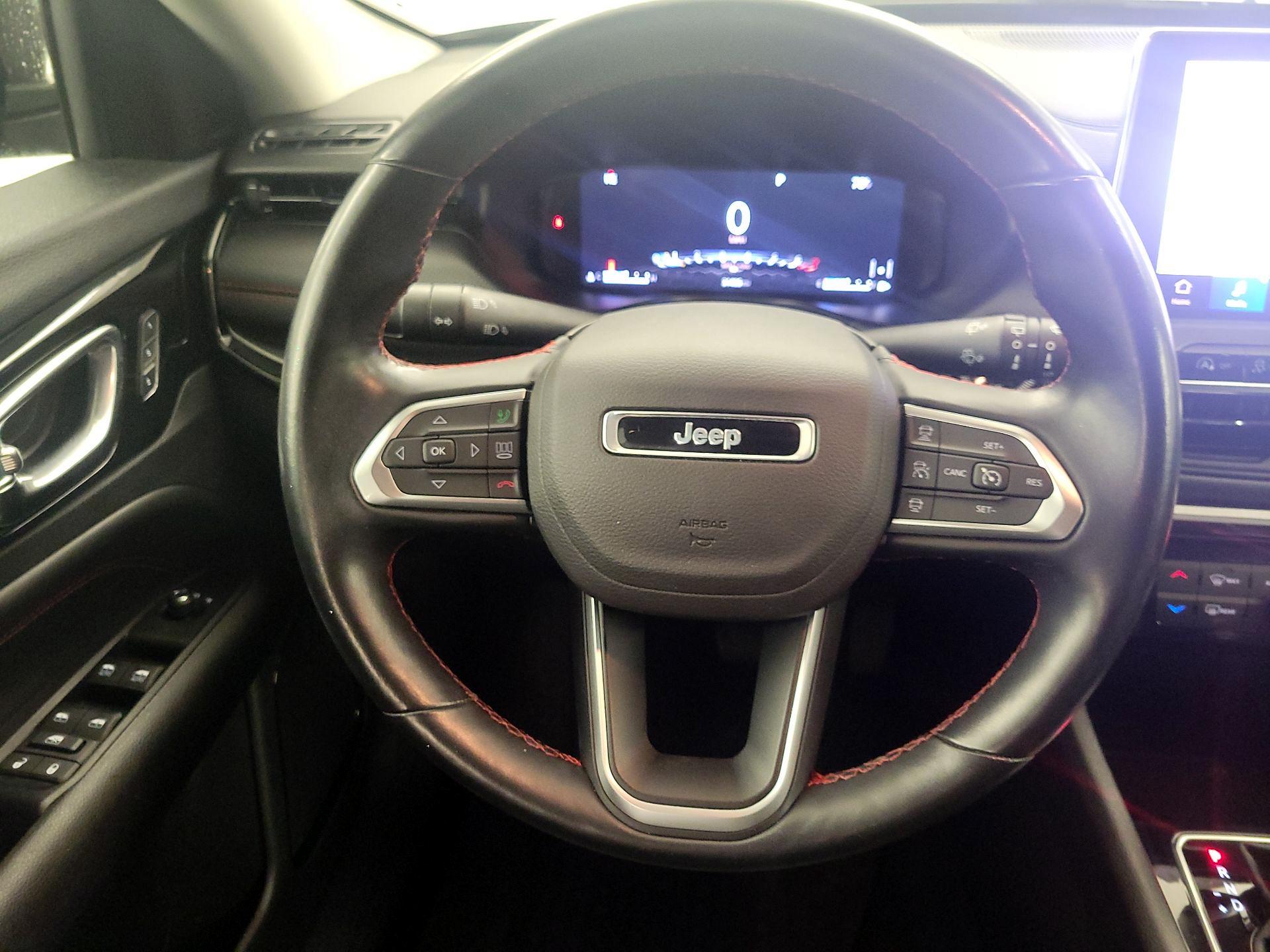 Thumbnail: 2022 Jeep Compass - 10