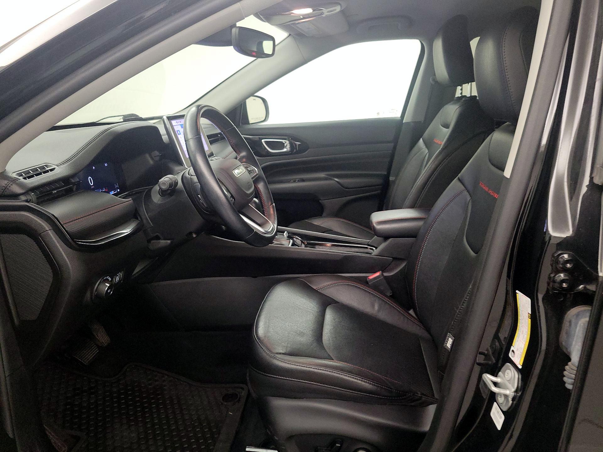 Thumbnail: 2022 Jeep Compass - 11