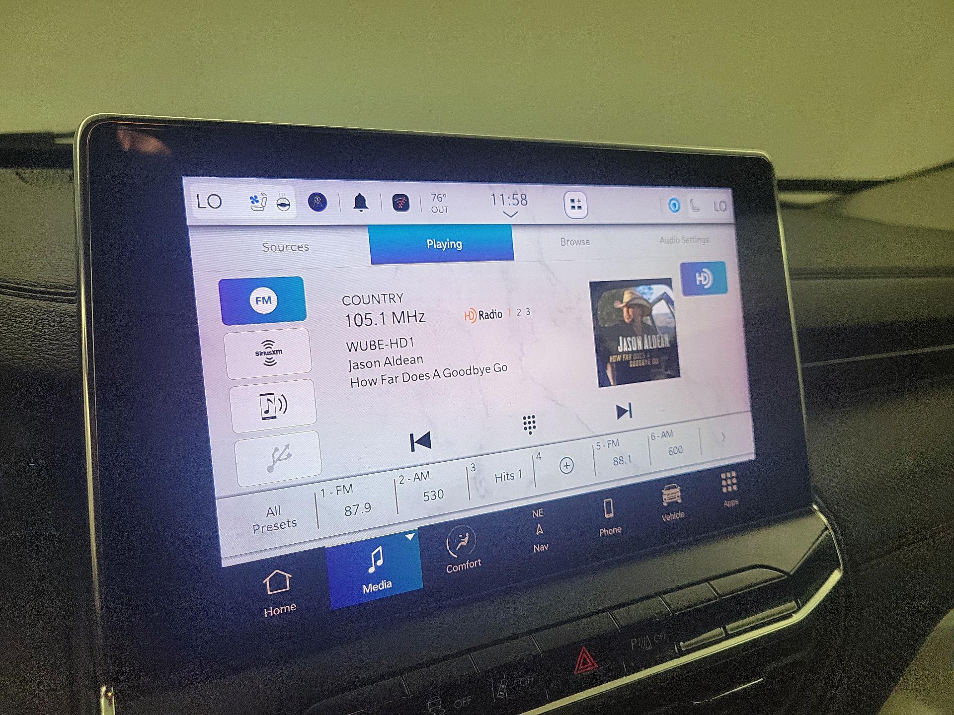 Thumbnail: 2022 Jeep Compass - 16