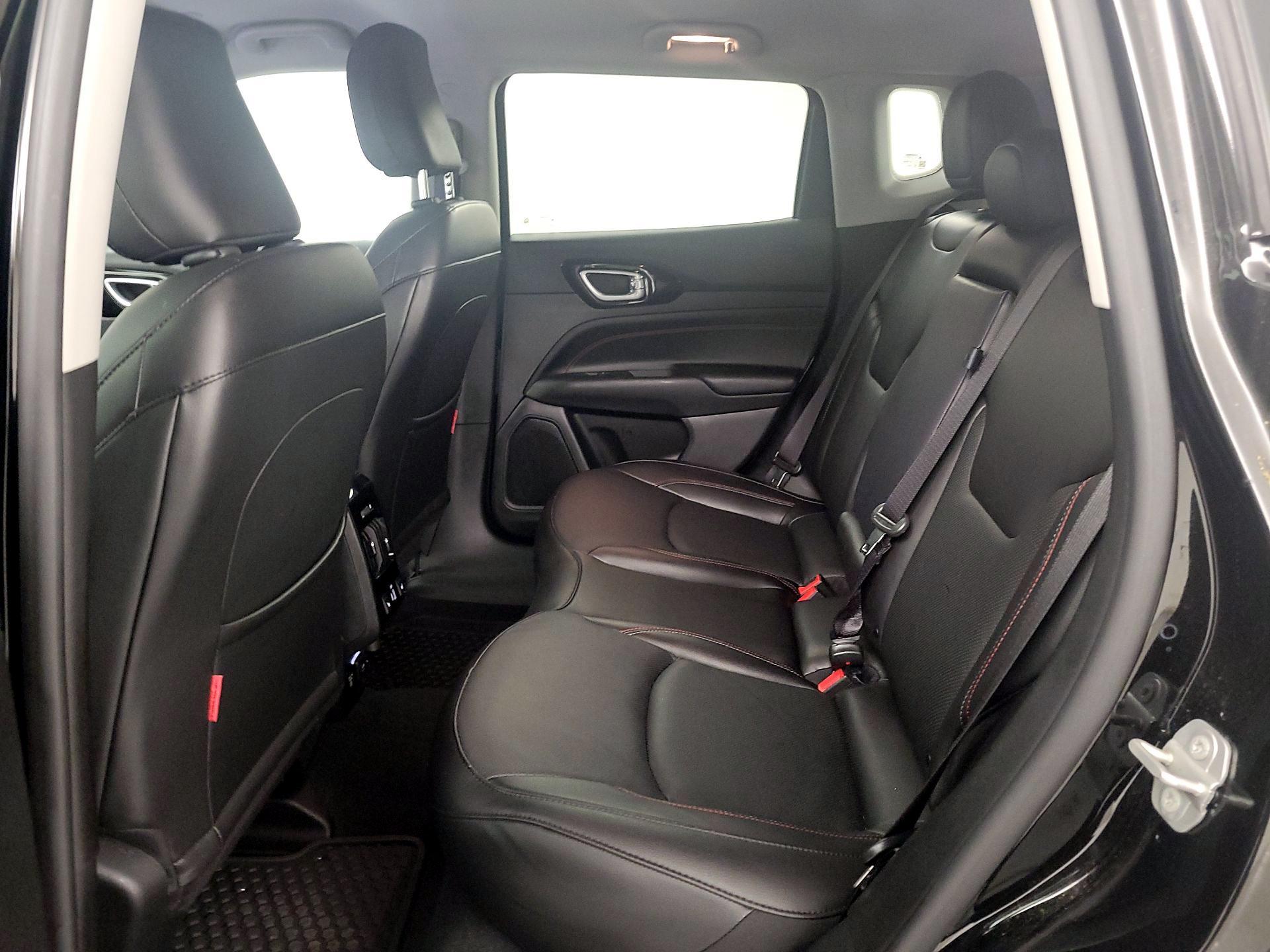 Thumbnail: 2022 Jeep Compass - 20