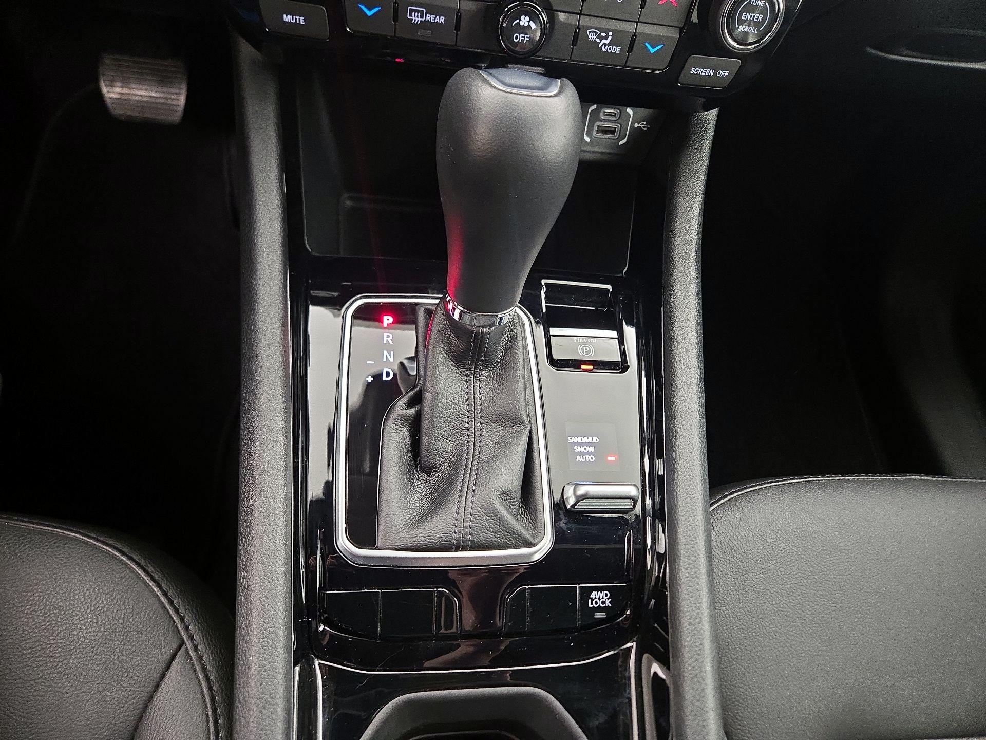 Thumbnail: 2023 Jeep Compass - 17