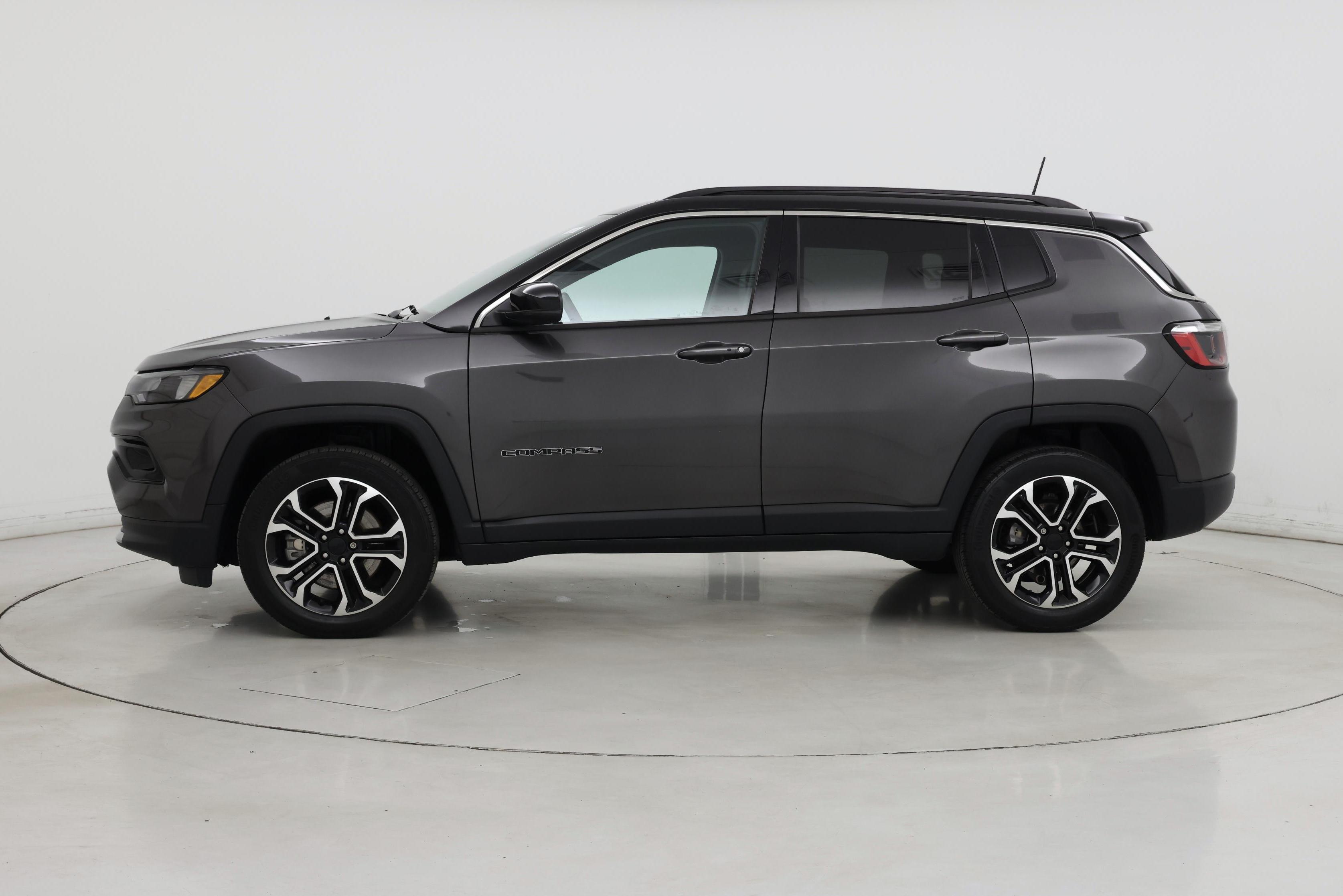 Thumbnail: 2023 Jeep Compass - 3
