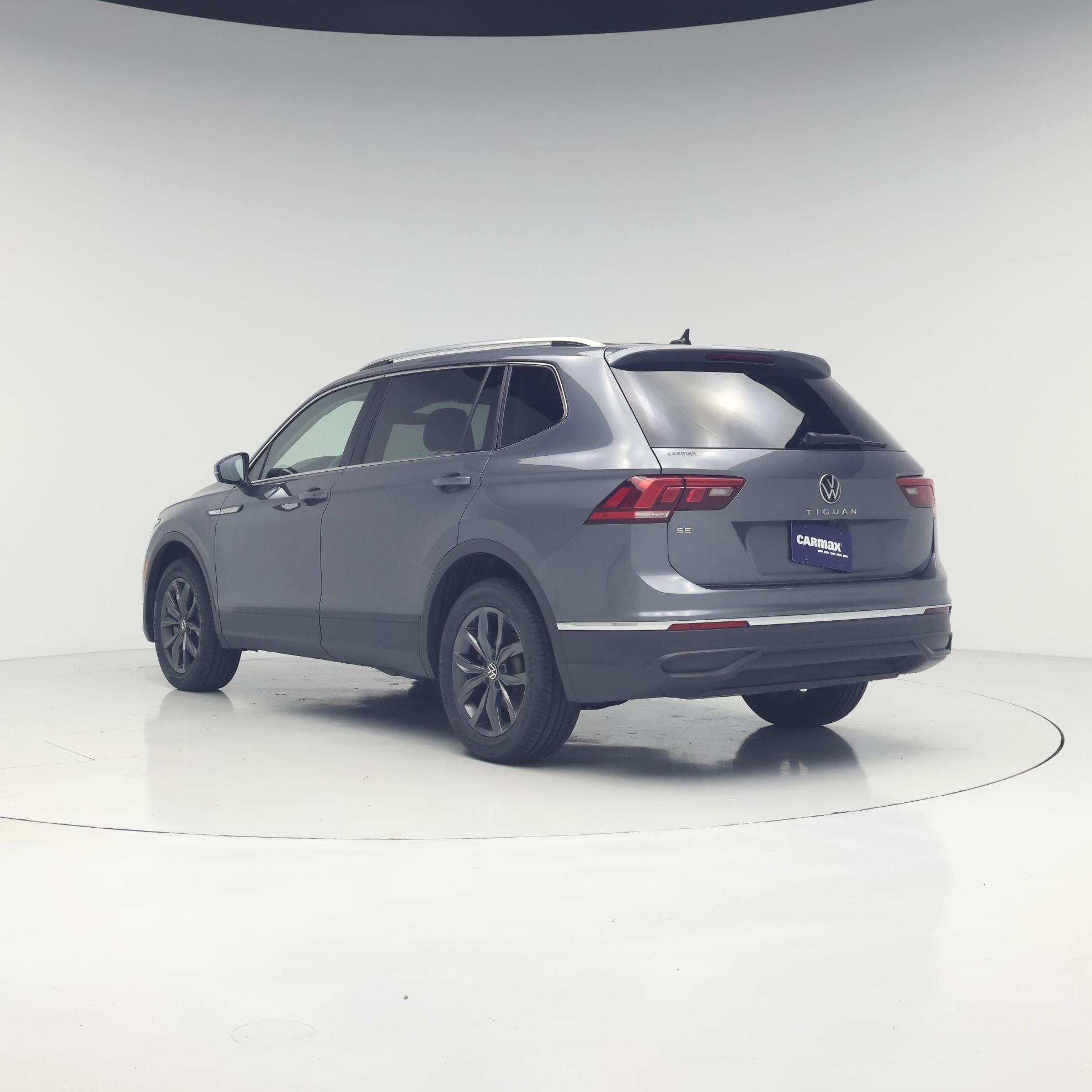 Thumbnail: 2024 Volkswagen Tiguan - 2