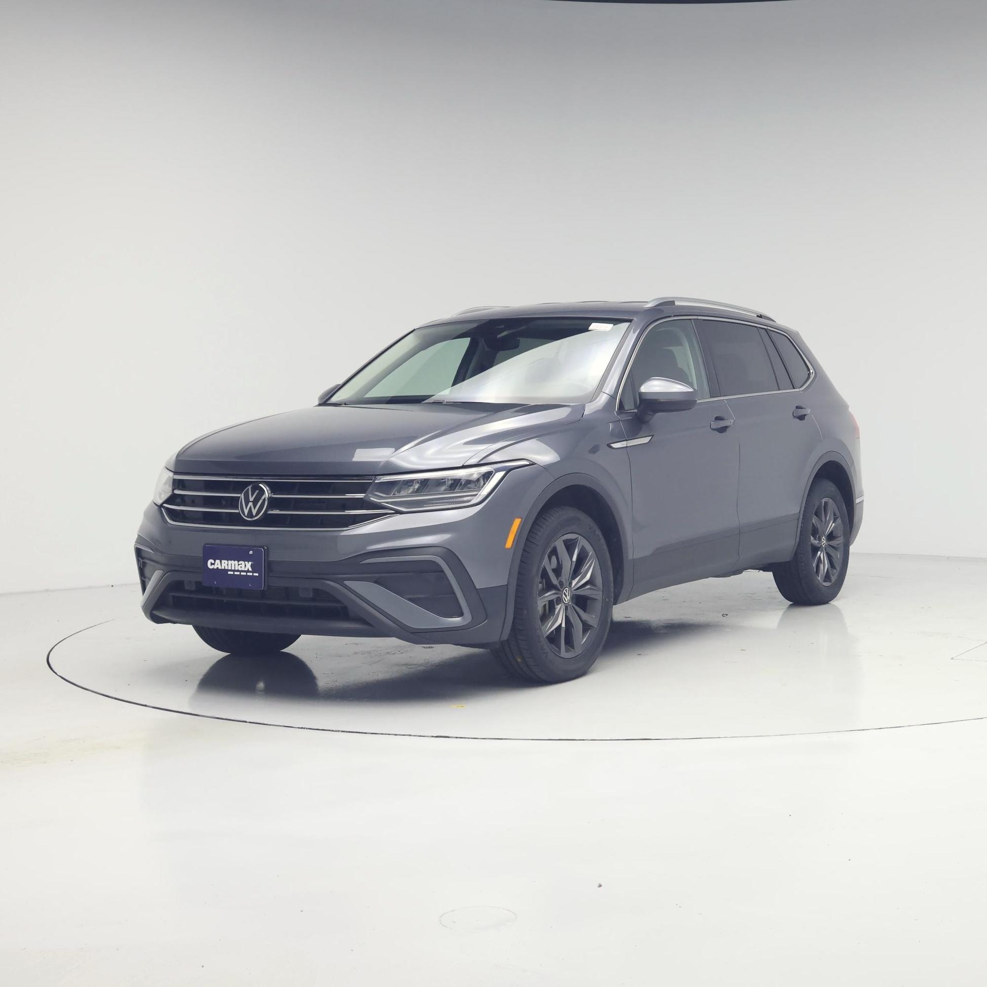Thumbnail: 2024 Volkswagen Tiguan - 4