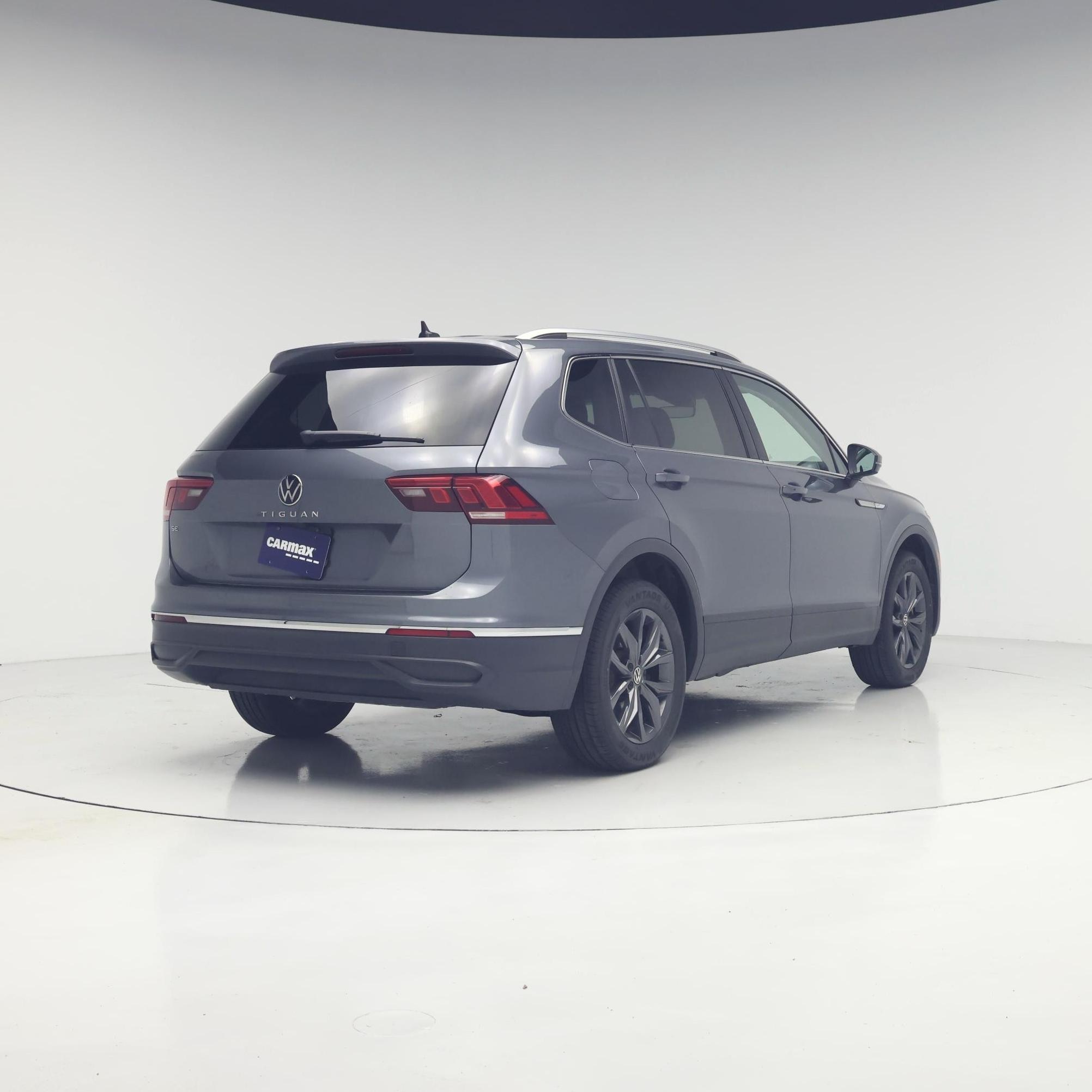 Thumbnail: 2024 Volkswagen Tiguan - 8
